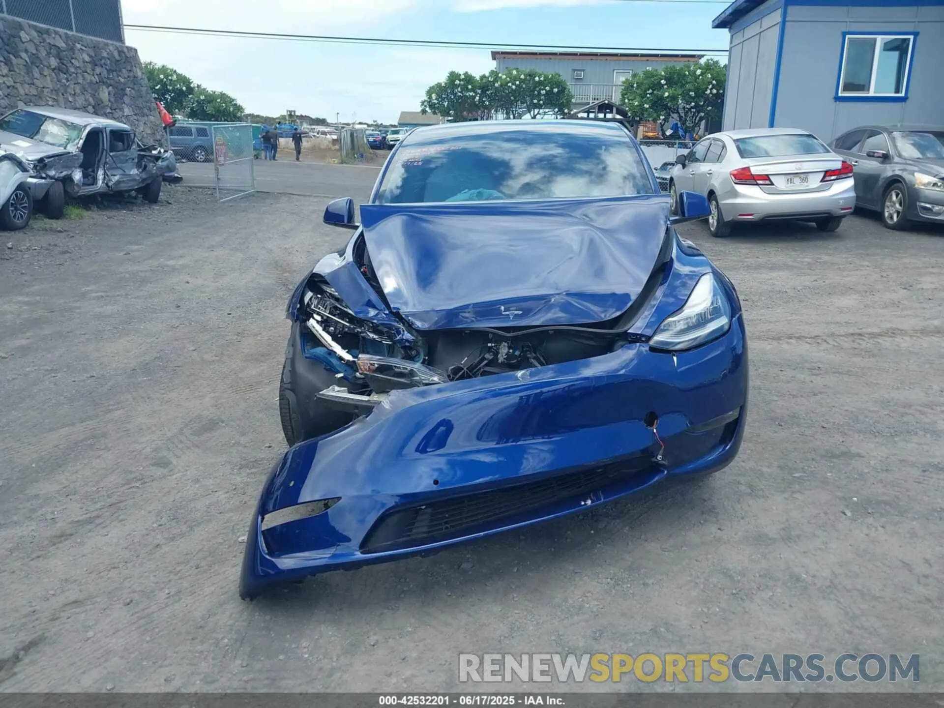 6 fotografías del automóvil dañado 7SAYGDEE1NF419321 TESLA MODEL Y 2022