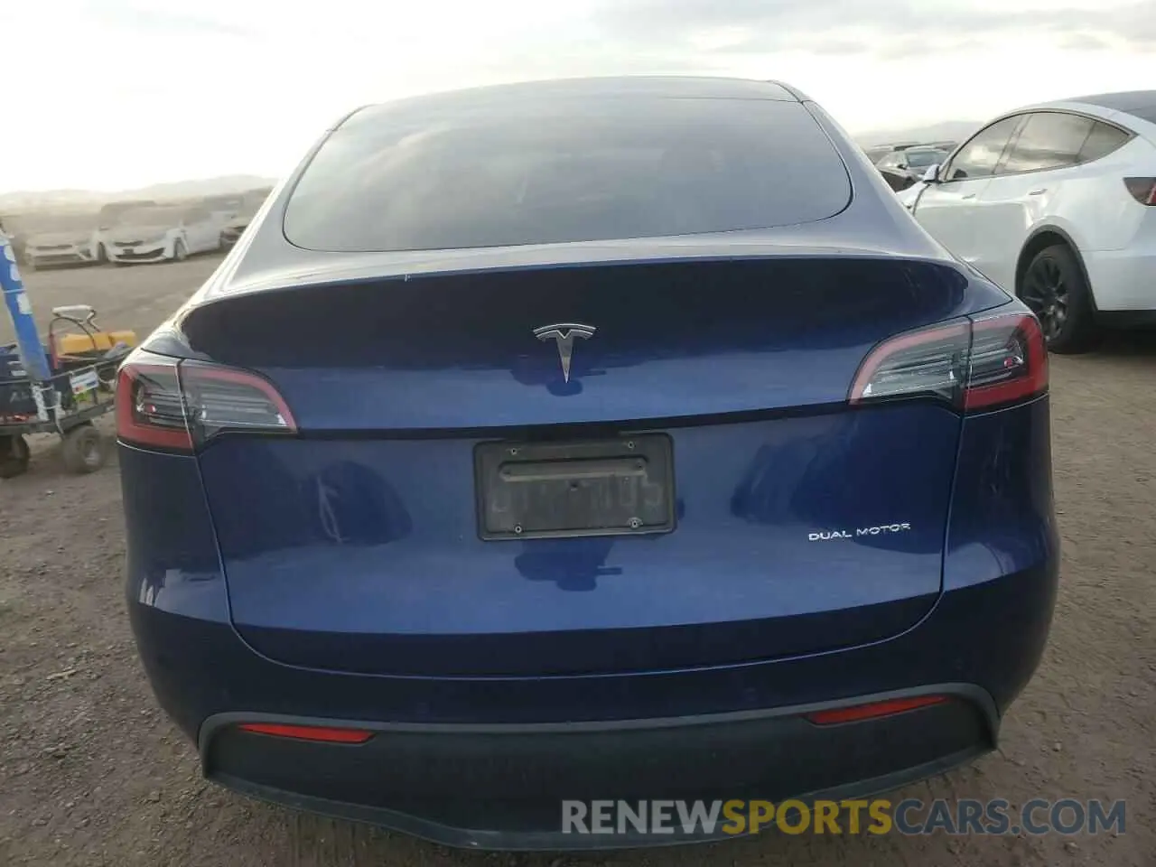 6 fotografías del automóvil dañado 7SAYGDEE1NF442193 TESLA MODEL Y 2022