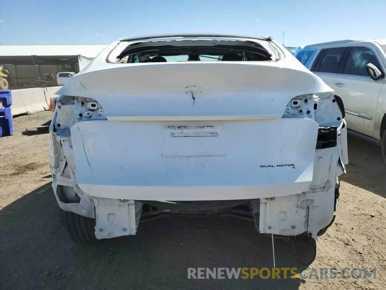 6 fotografías del automóvil dañado 7SAYGDEE1NF480278 TESLA MODEL Y 2022
