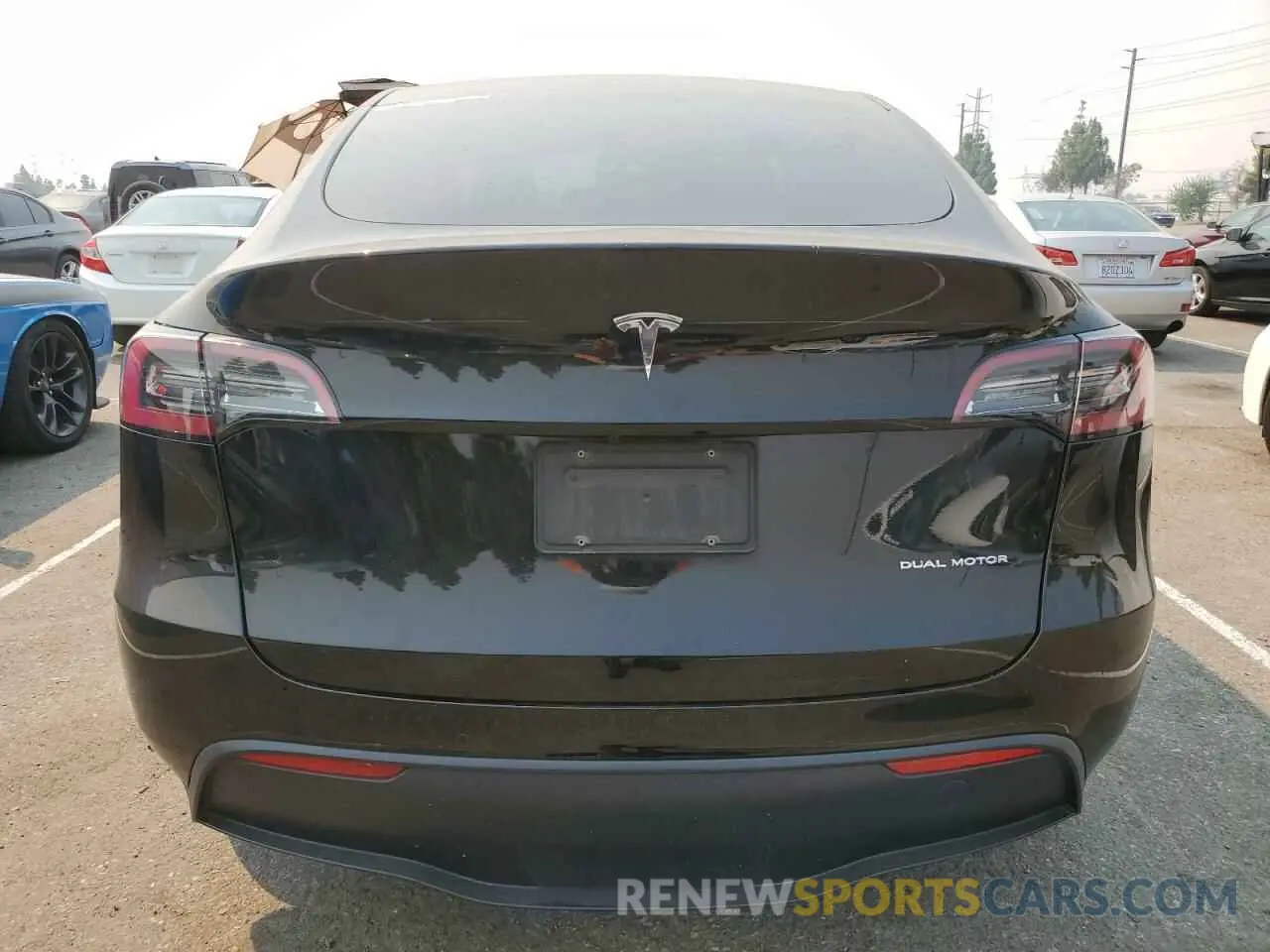 6 fotografías del automóvil dañado 7SAYGDEE1NF481740 TESLA MODEL Y 2022