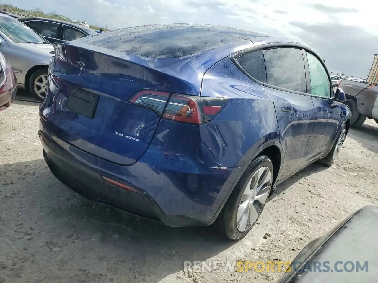 3 fotografías del automóvil dañado 7SAYGDEE1NF532914 TESLA MODEL Y 2022