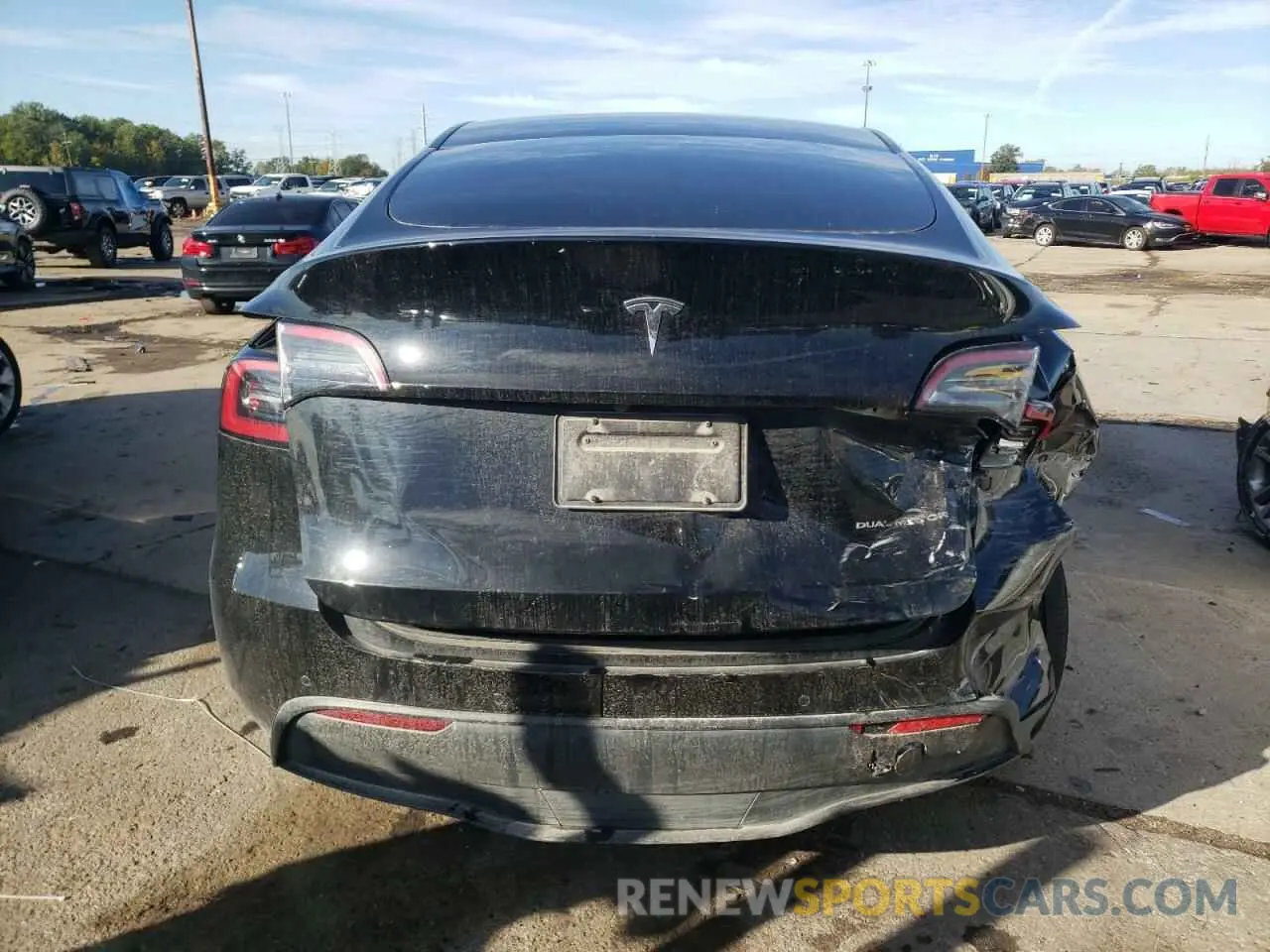 6 fotografías del automóvil dañado 7SAYGDEE1NF543623 TESLA MODEL Y 2022