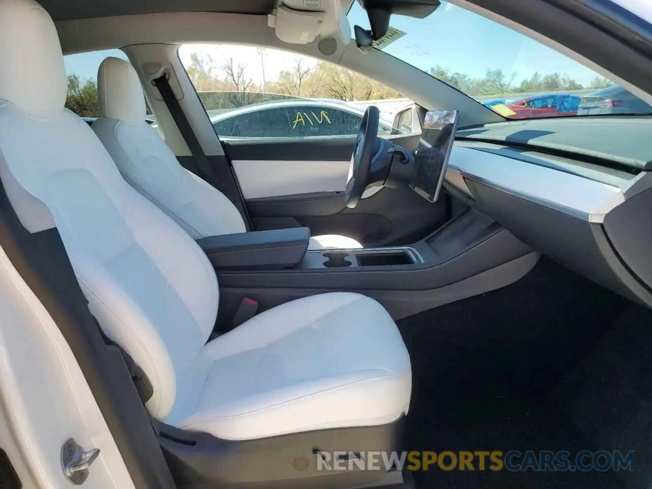 5 fotografías del automóvil dañado 7SAYGDEE2NF317123 TESLA MODEL Y 2022