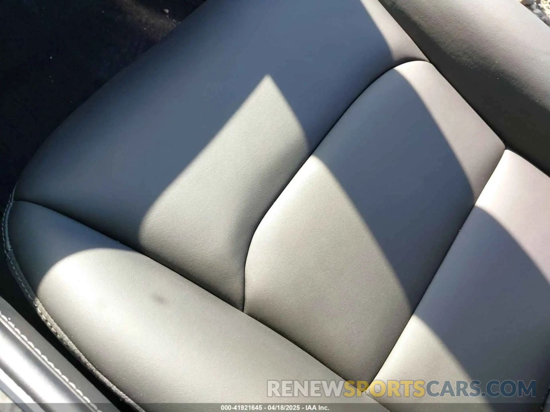 11 fotografías del automóvil dañado 7SAYGDEE2NF460945 TESLA MODEL Y 2022