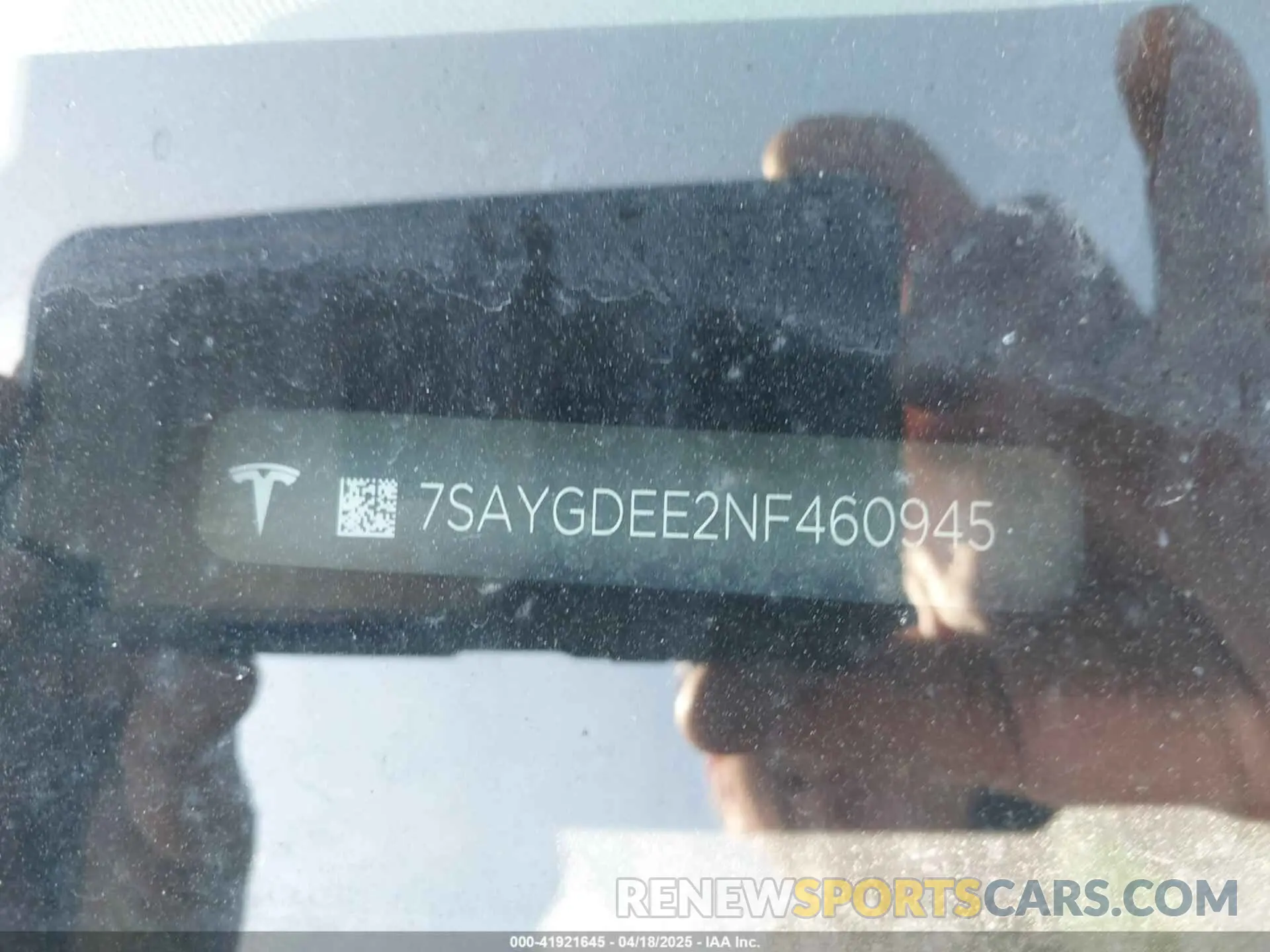 9 fotografías del automóvil dañado 7SAYGDEE2NF460945 TESLA MODEL Y 2022