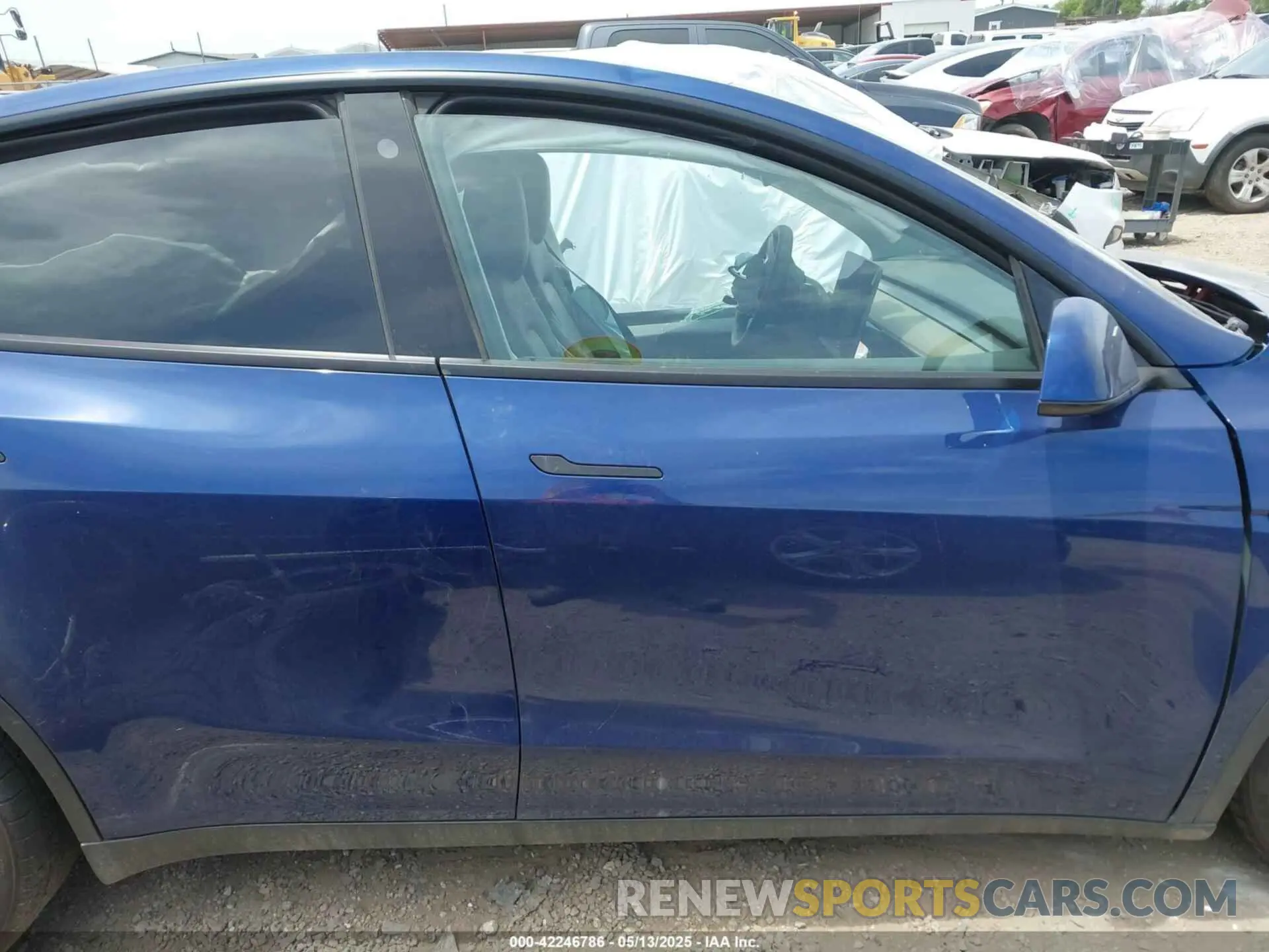 13 fotografías del automóvil dañado 7SAYGDEE2NF480161 TESLA MODEL Y 2022
