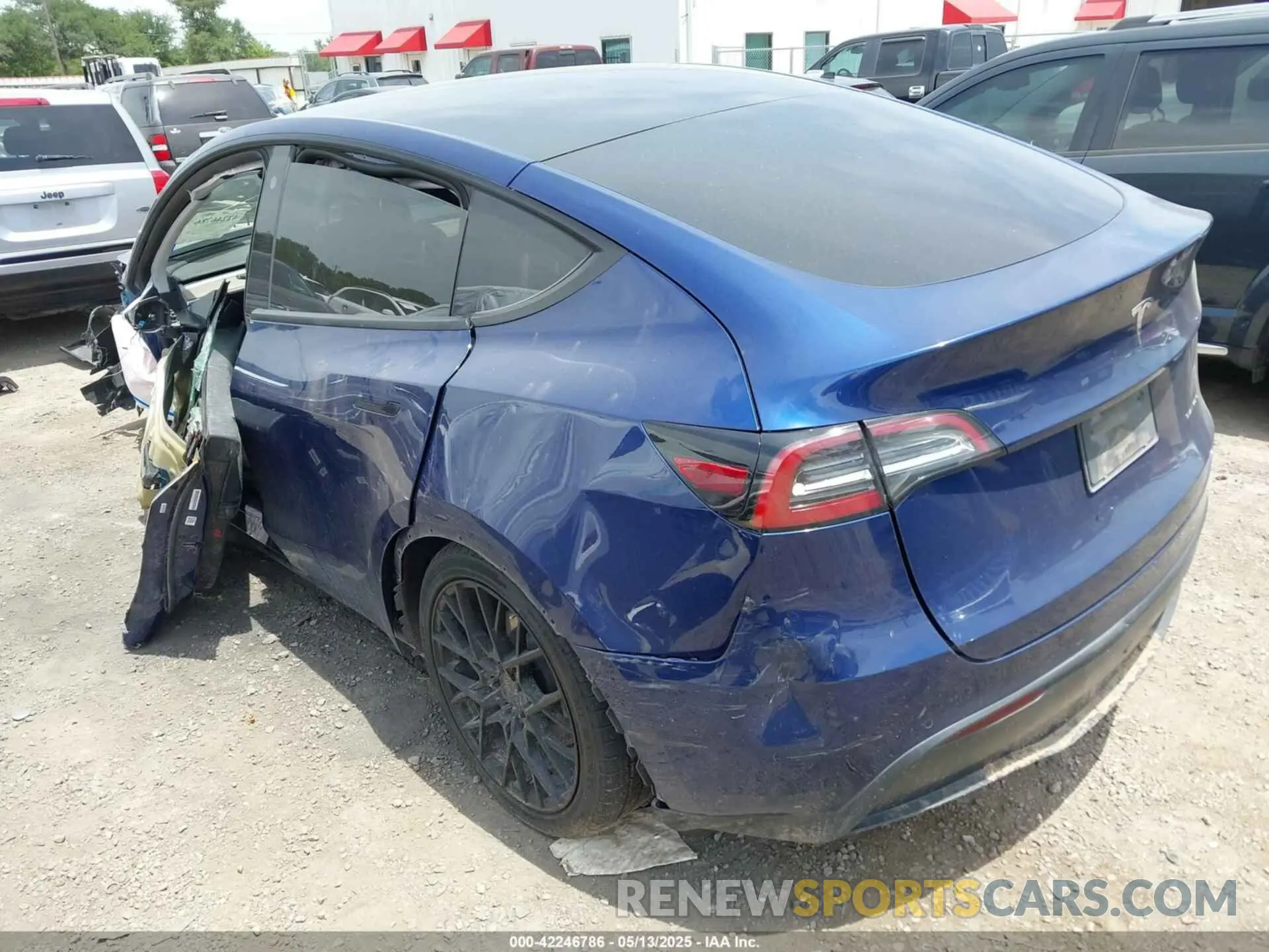 3 fotografías del automóvil dañado 7SAYGDEE2NF480161 TESLA MODEL Y 2022