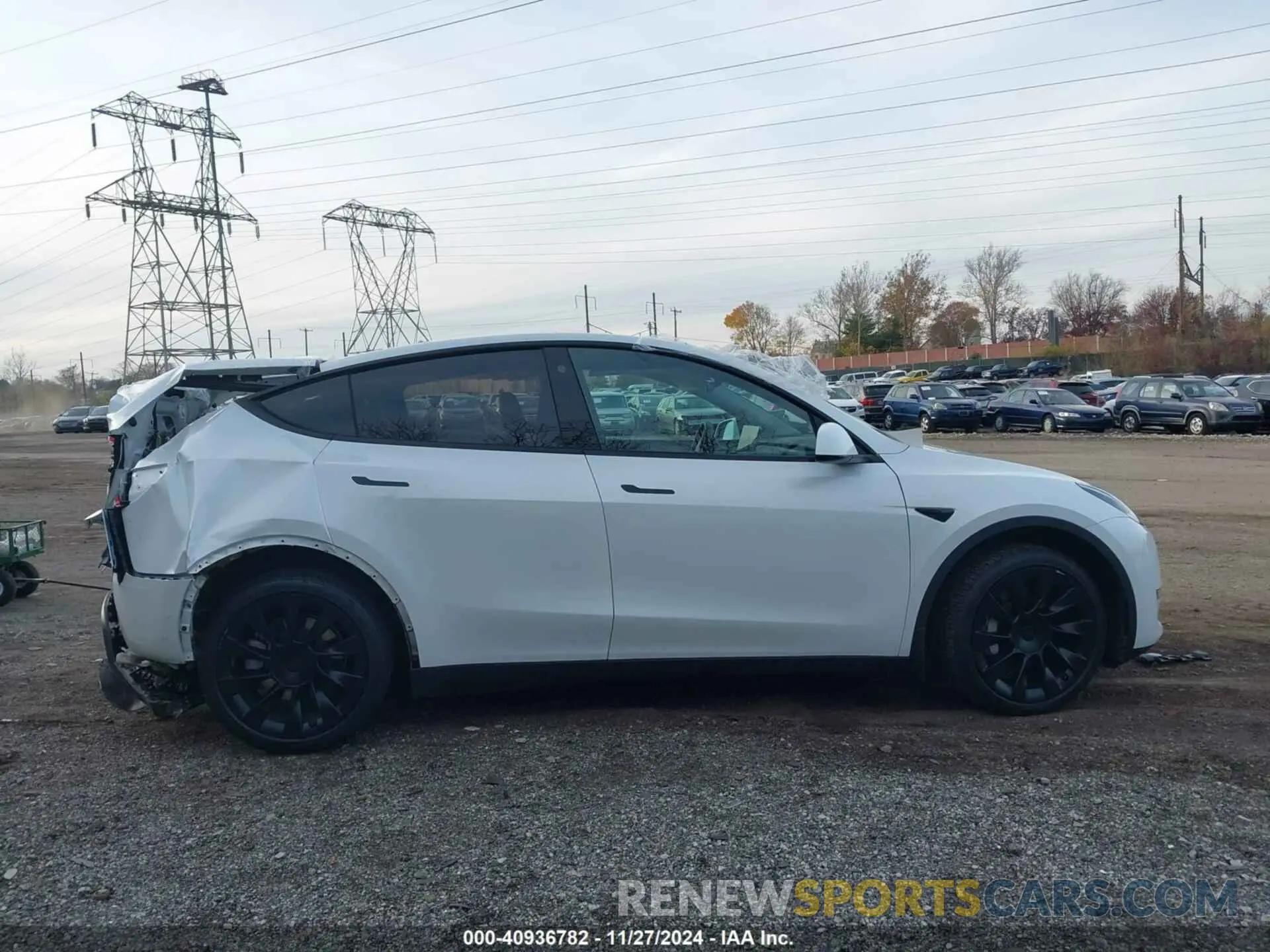 12 fotografías del automóvil dañado 7SAYGDEE3NA018401 TESLA MODEL Y 2022