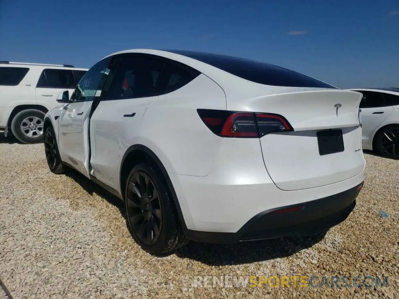 3 fotografías del automóvil dañado 7SAYGDEE3NF312299 TESLA MODEL Y 2022