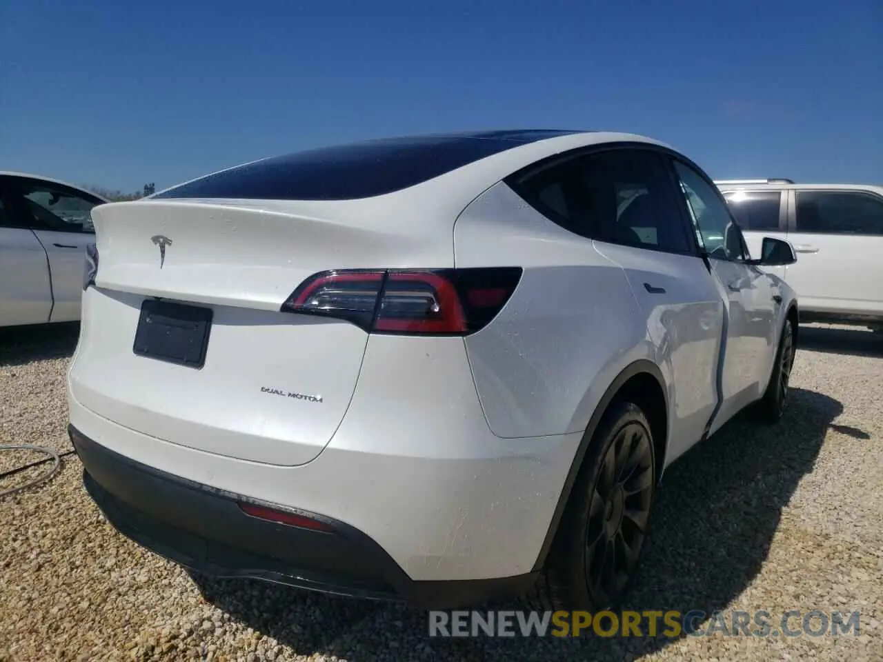 4 fotografías del automóvil dañado 7SAYGDEE3NF312299 TESLA MODEL Y 2022