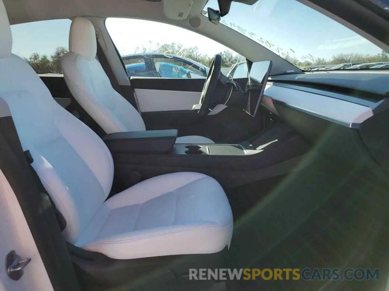 5 fotografías del automóvil dañado 7SAYGDEE3NF312299 TESLA MODEL Y 2022
