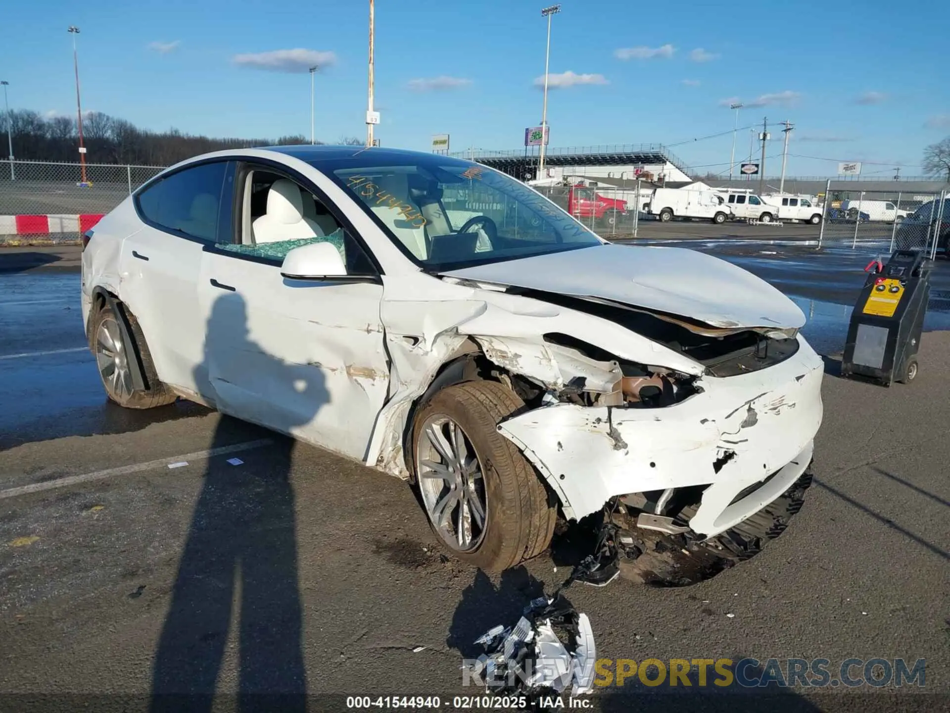 1 fotografías del automóvil dañado 7SAYGDEE3NF331645 TESLA MODEL Y 2022