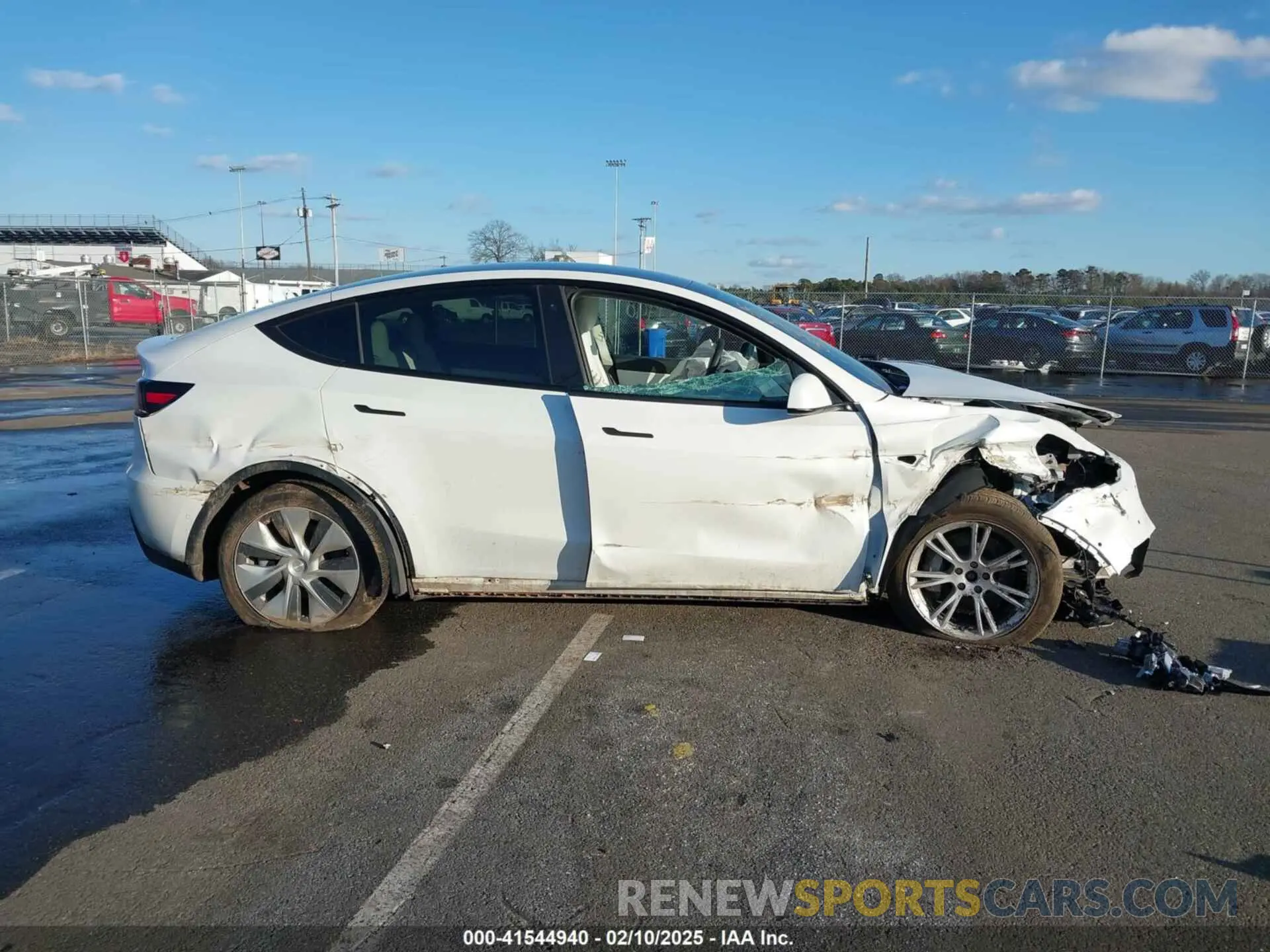 12 fotografías del automóvil dañado 7SAYGDEE3NF331645 TESLA MODEL Y 2022