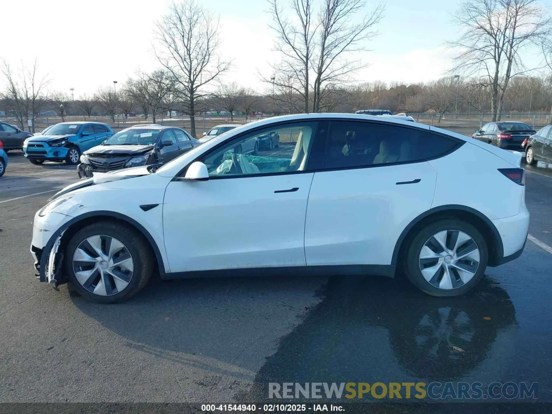 13 fotografías del automóvil dañado 7SAYGDEE3NF331645 TESLA MODEL Y 2022