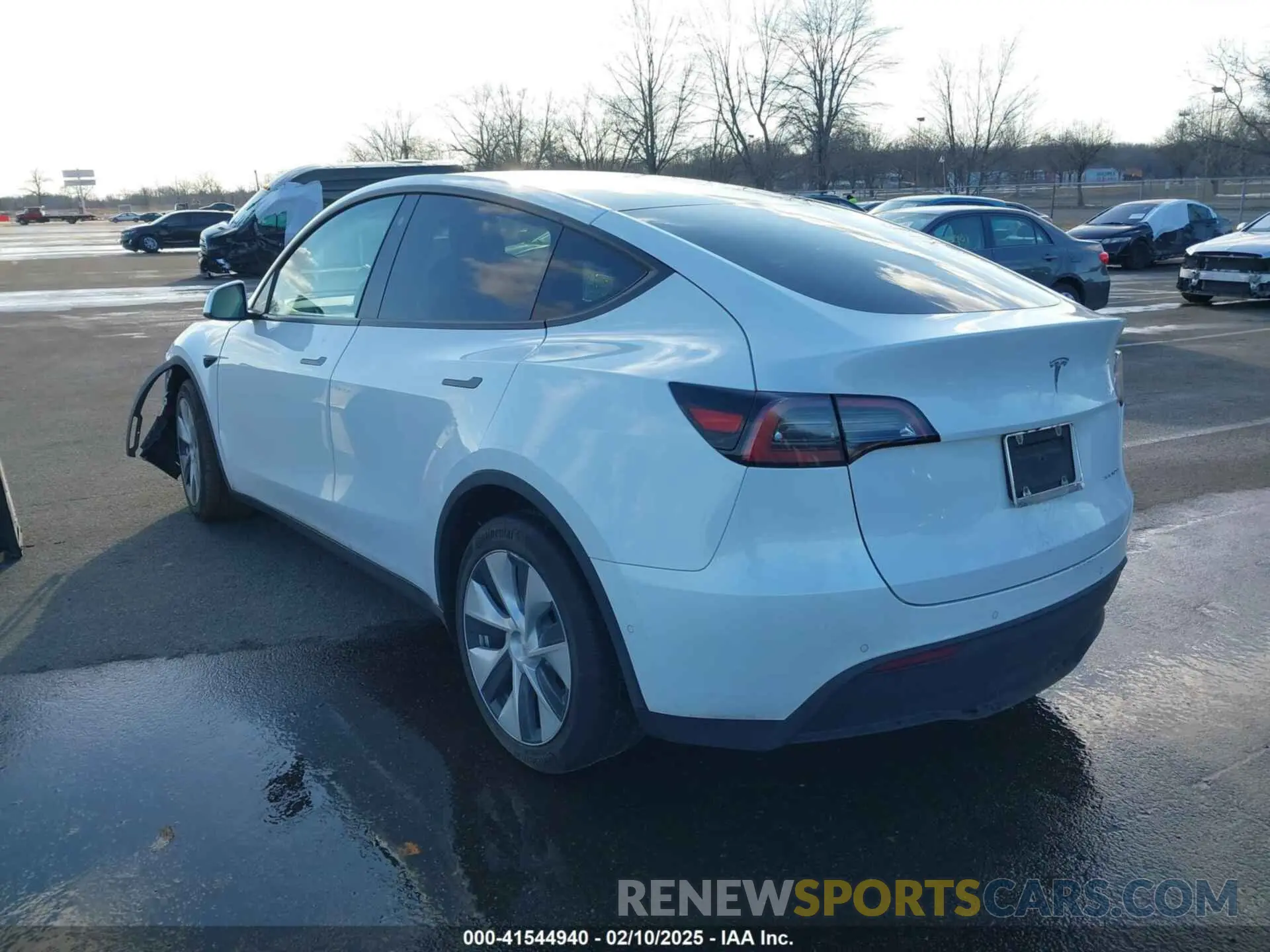 3 fotografías del automóvil dañado 7SAYGDEE3NF331645 TESLA MODEL Y 2022