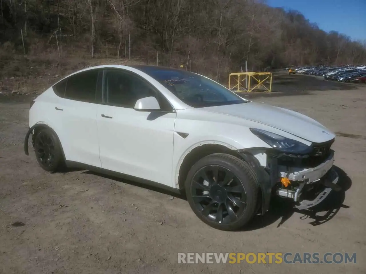 4 fotografías del automóvil dañado 7SAYGDEE3NF385950 TESLA MODEL Y 2022