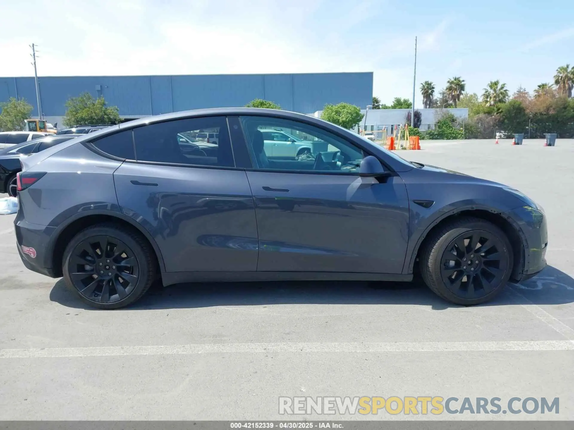13 fotografías del automóvil dañado 7SAYGDEE3NF422205 TESLA MODEL Y 2022