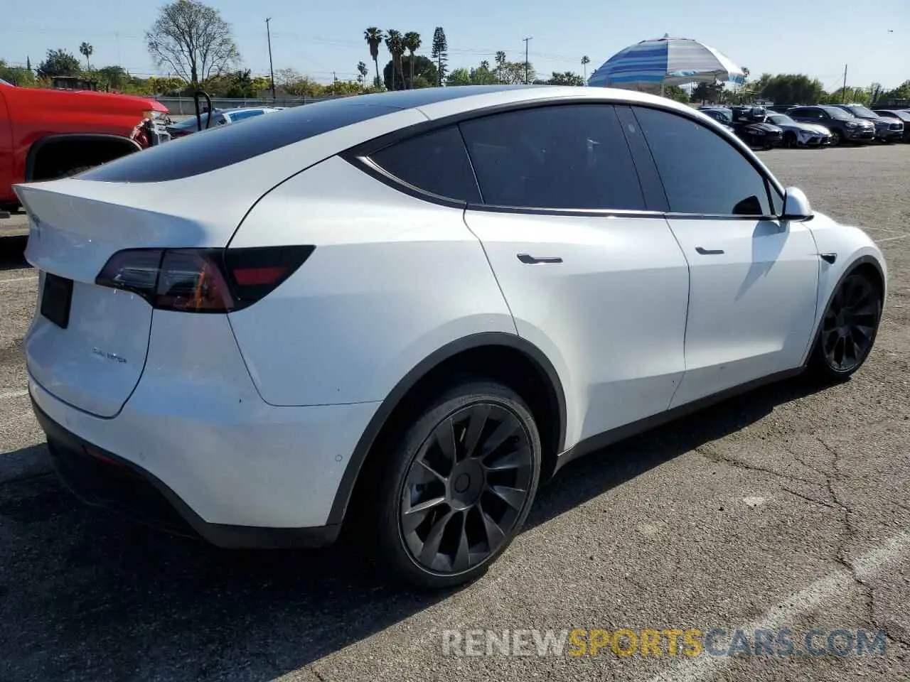 3 fotografías del automóvil dañado 7SAYGDEE3NF424259 TESLA MODEL Y 2022