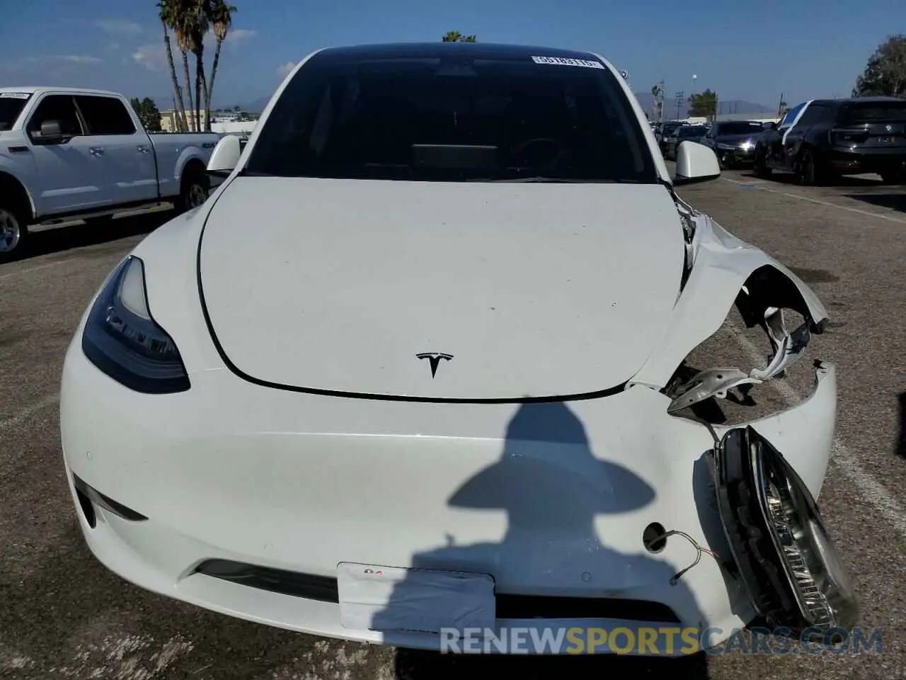 5 fotografías del automóvil dañado 7SAYGDEE3NF424259 TESLA MODEL Y 2022