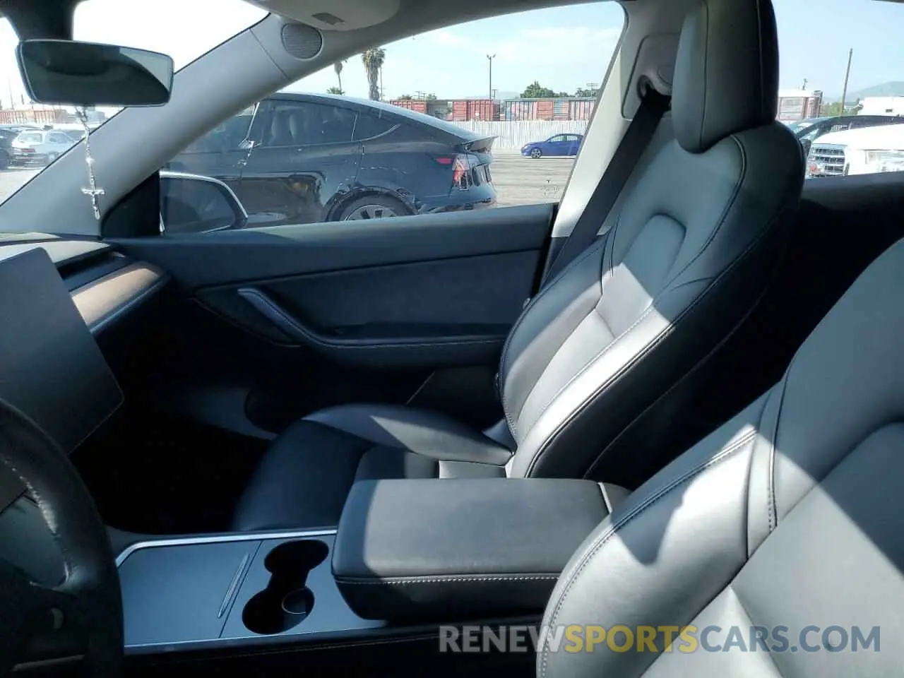 7 fotografías del automóvil dañado 7SAYGDEE3NF424259 TESLA MODEL Y 2022