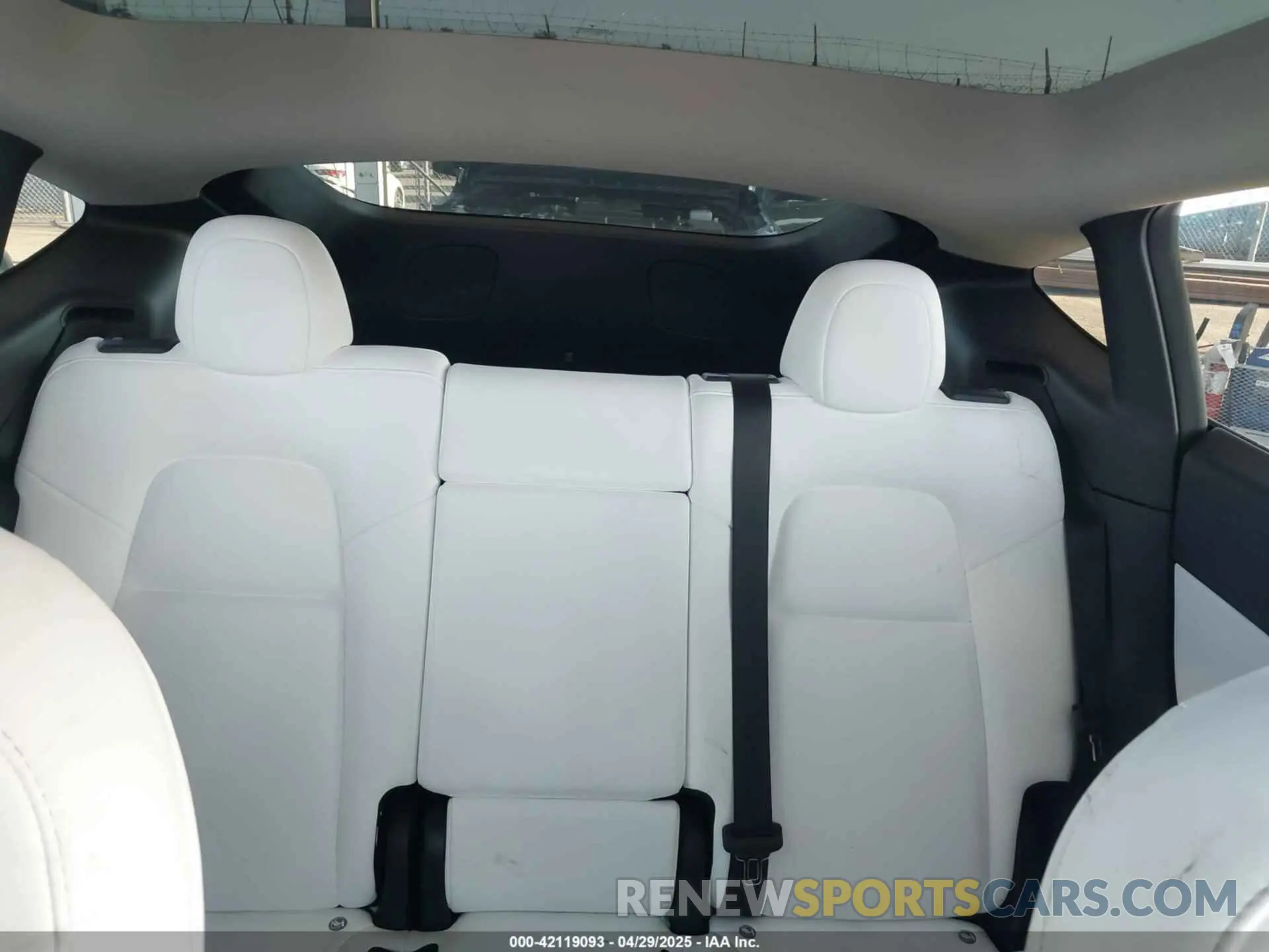 8 fotografías del automóvil dañado 7SAYGDEE3NF426030 TESLA MODEL Y 2022