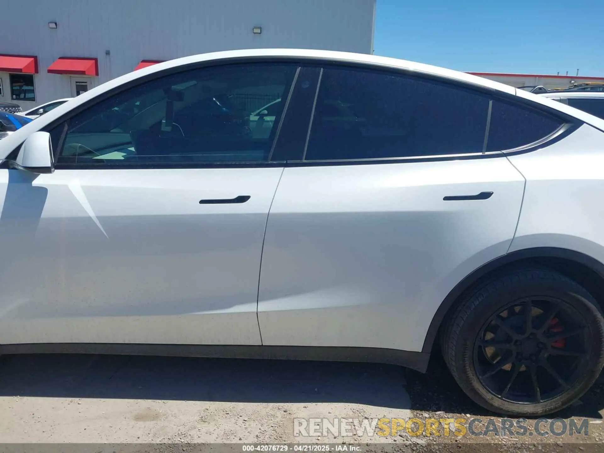 14 fotografías del automóvil dañado 7SAYGDEE3NF426481 TESLA MODEL Y 2022