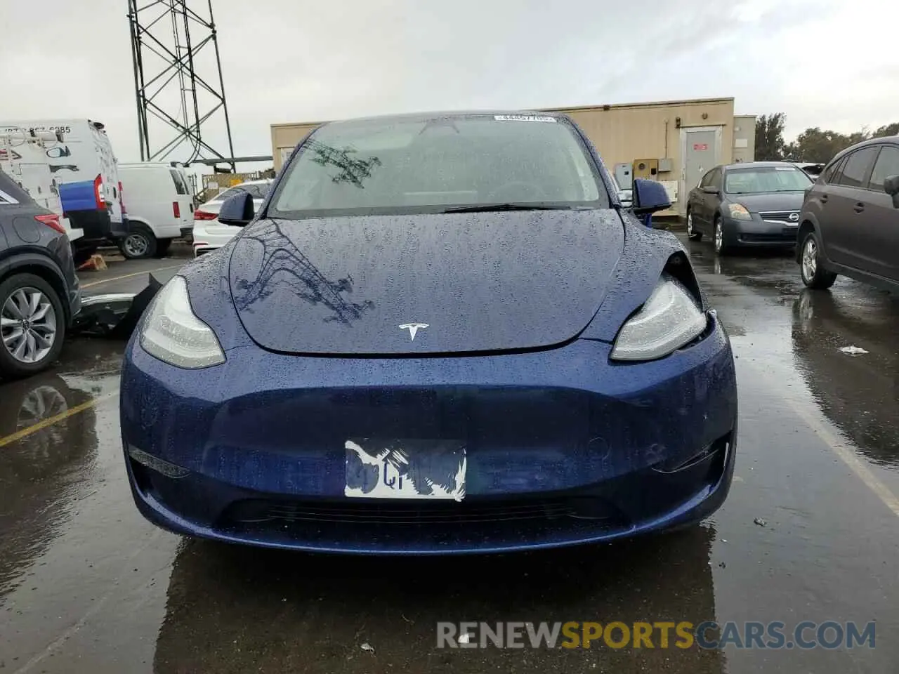 5 fotografías del automóvil dañado 7SAYGDEE3NF461425 TESLA MODEL Y 2022