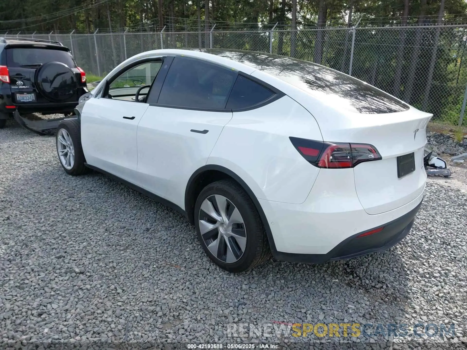 3 fotografías del automóvil dañado 7SAYGDEE3NF513510 TESLA MODEL Y 2022