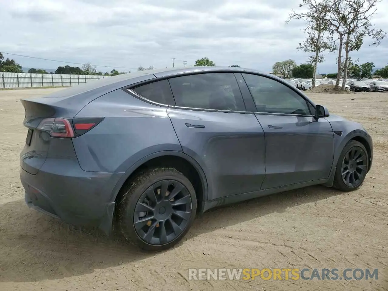 3 fotografías del automóvil dañado 7SAYGDEE3NF551917 TESLA MODEL Y 2022