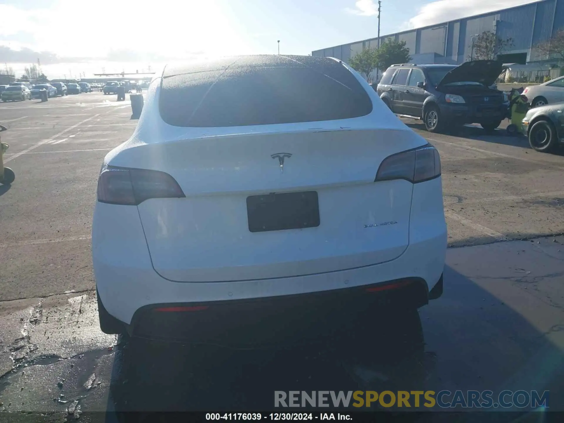 15 fotografías del automóvil dañado 7SAYGDEE4NF360183 TESLA MODEL Y 2022