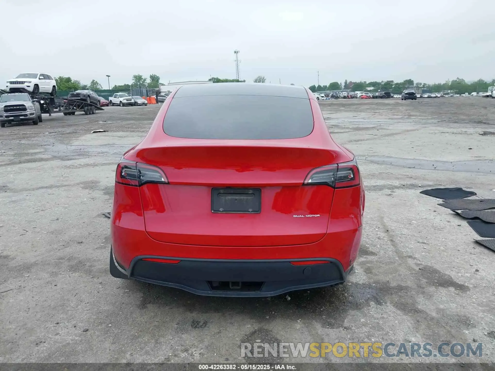 17 fotografías del automóvil dañado 7SAYGDEE4NF379574 TESLA MODEL Y 2022