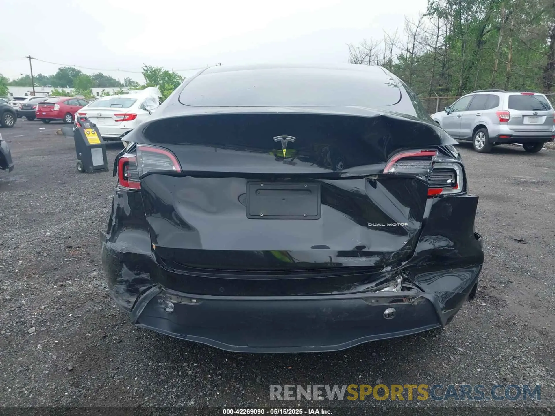16 fotografías del automóvil dañado 7SAYGDEE4NF436212 TESLA MODEL Y 2022