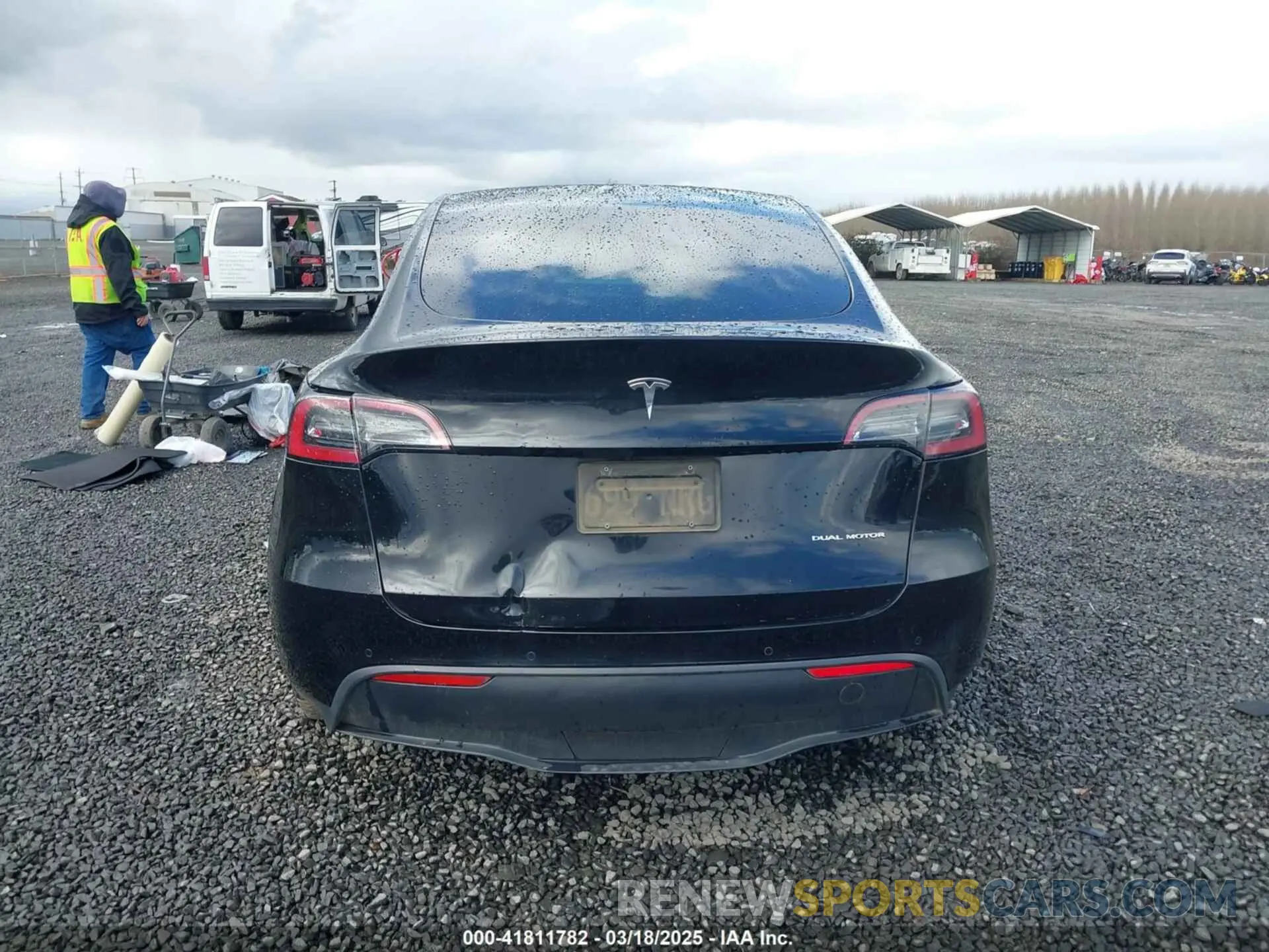 15 fotografías del automóvil dañado 7SAYGDEE4NF447985 TESLA MODEL Y 2022