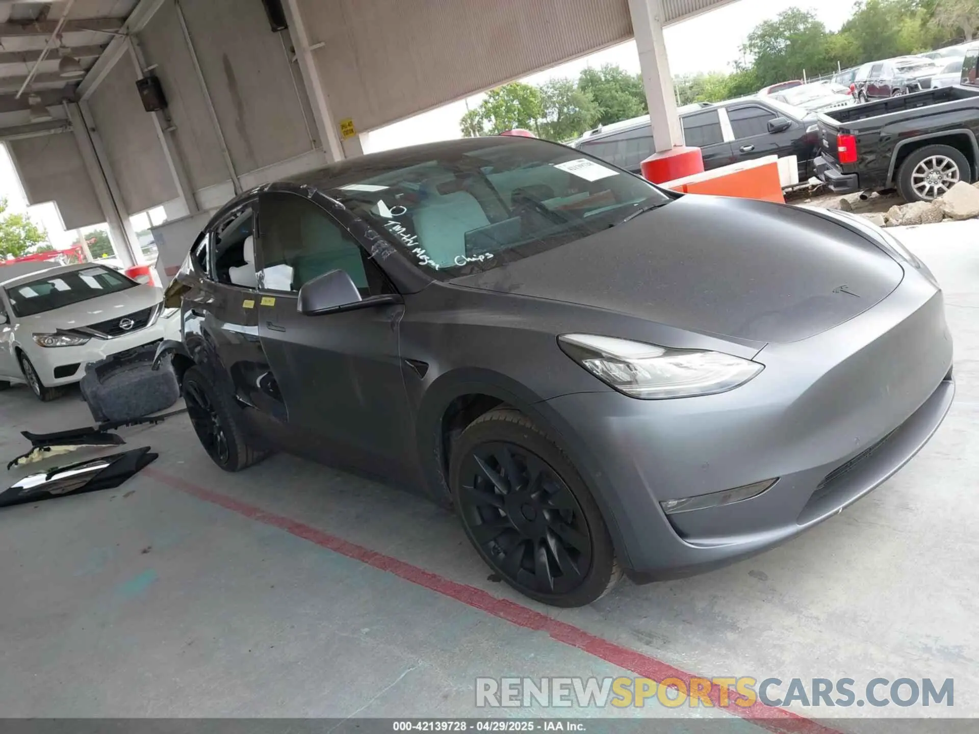 13 fotografías del automóvil dañado 7SAYGDEE4NF450434 TESLA MODEL Y 2022