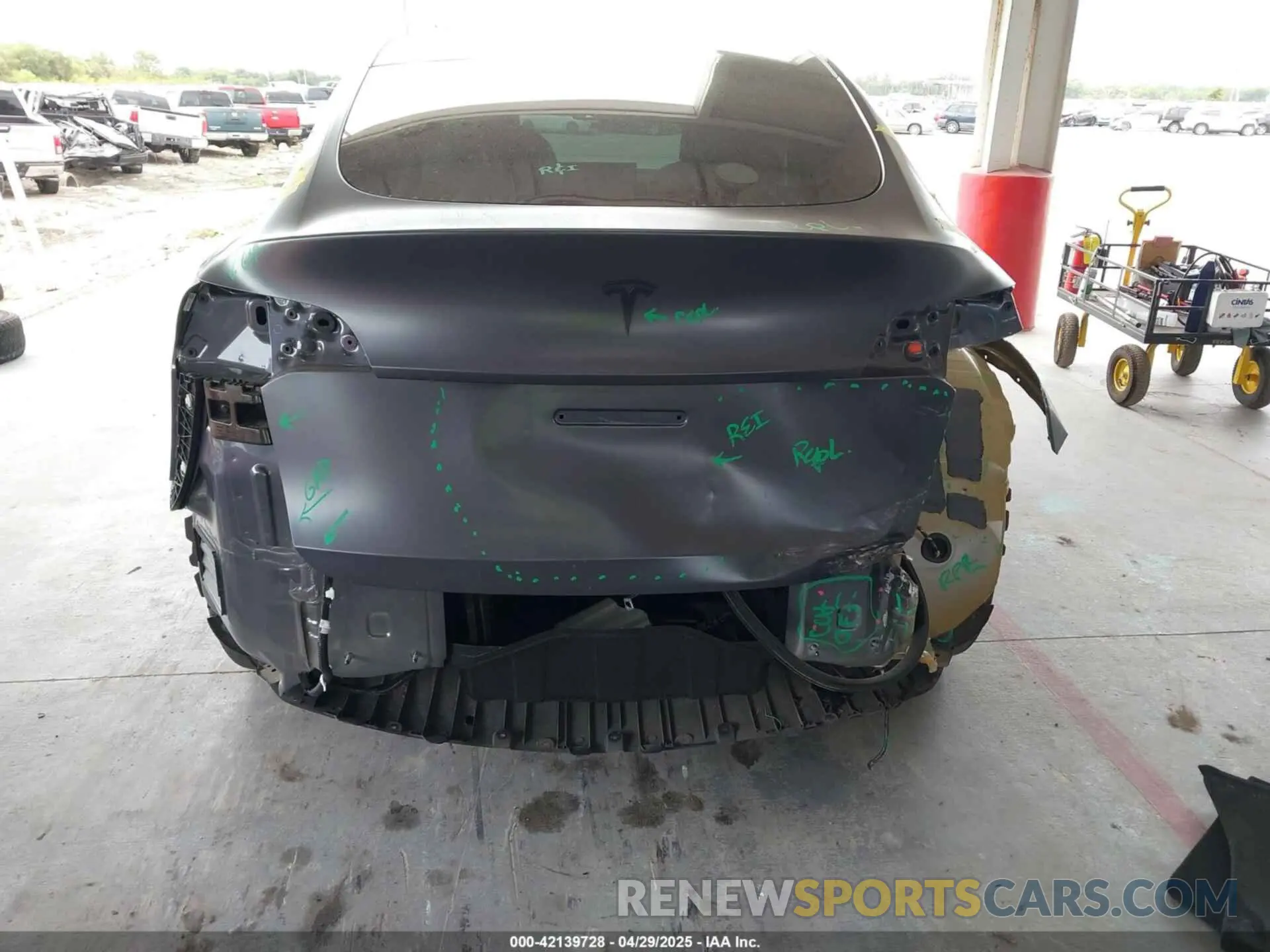 16 fotografías del automóvil dañado 7SAYGDEE4NF450434 TESLA MODEL Y 2022