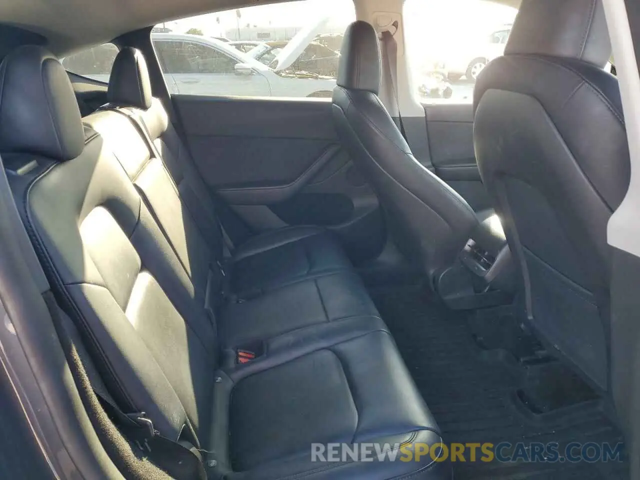 11 fotografías del automóvil dañado 7SAYGDEE5NA019453 TESLA MODEL Y 2022