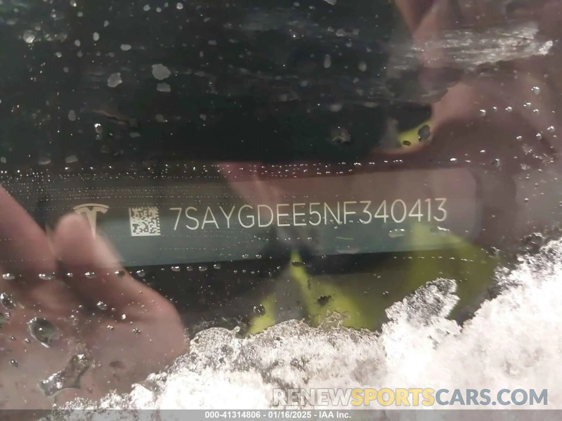 9 fotografías del automóvil dañado 7SAYGDEE5NF340413 TESLA MODEL Y 2022