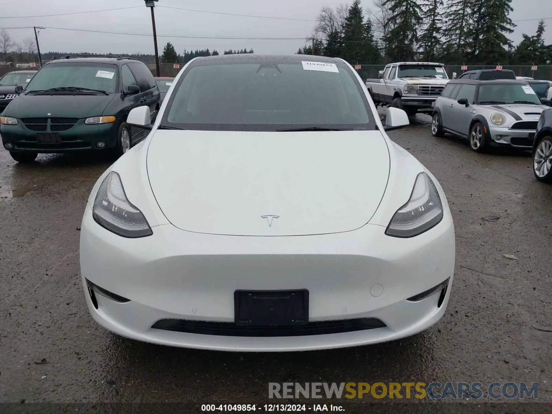 13 fotografías del automóvil dañado 7SAYGDEE5NF361410 TESLA MODEL Y 2022