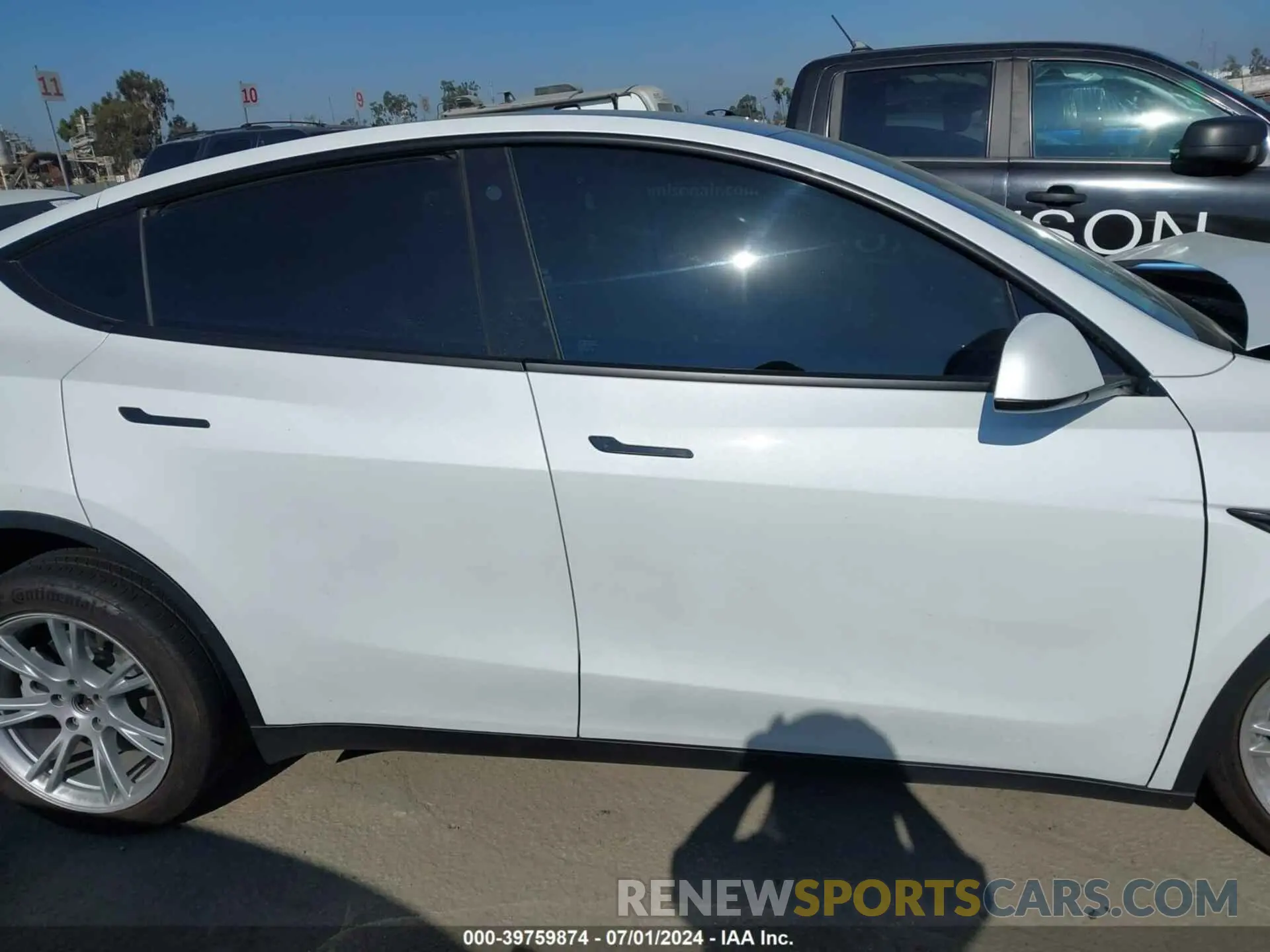 13 fotografías del automóvil dañado 7SAYGDEE5NF366199 TESLA MODEL Y 2022