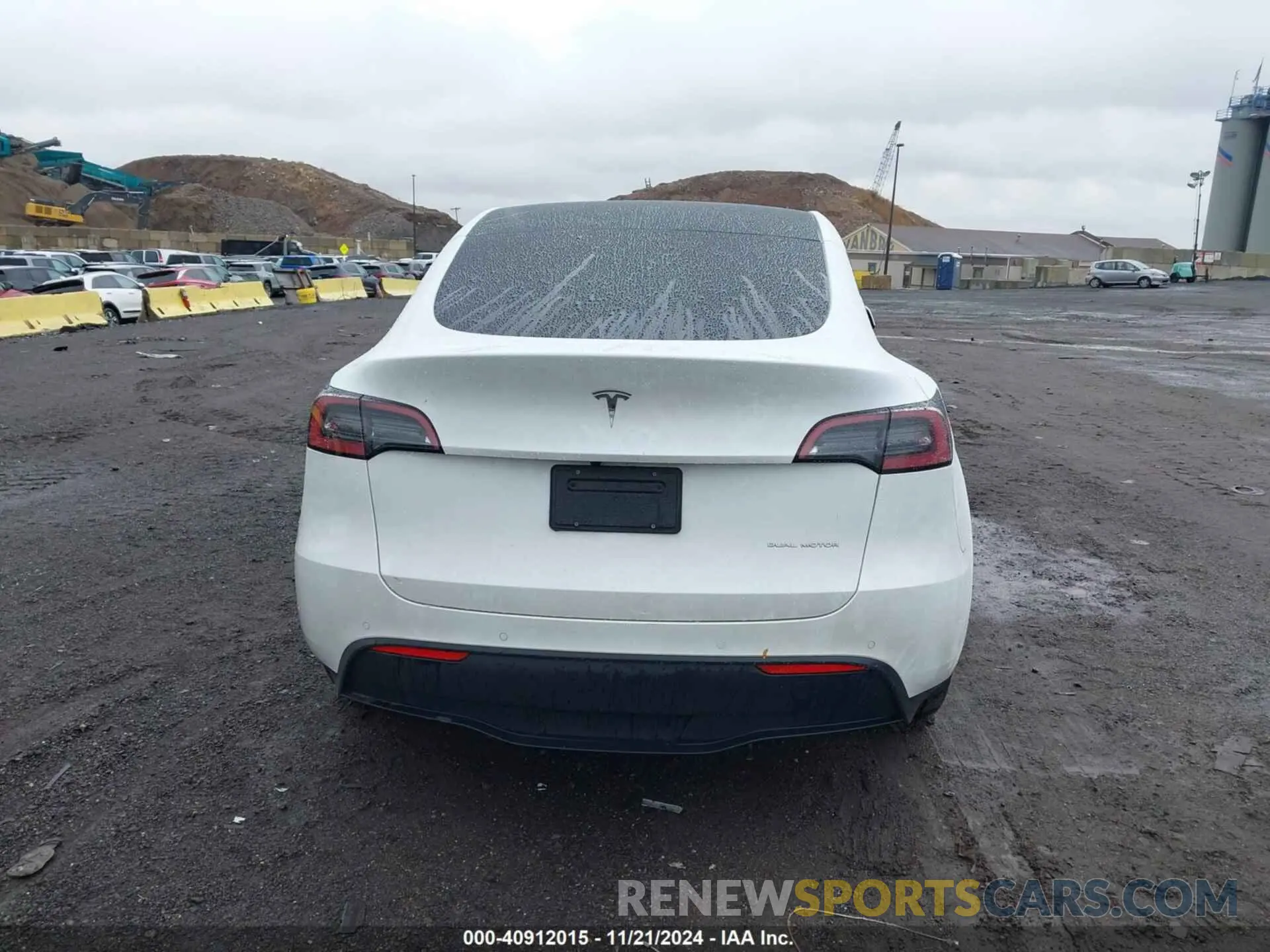 15 fotografías del automóvil dañado 7SAYGDEE5NF389692 TESLA MODEL Y 2022