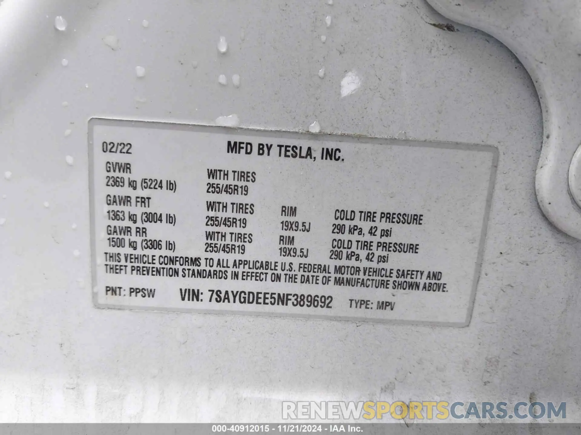 9 fotografías del automóvil dañado 7SAYGDEE5NF389692 TESLA MODEL Y 2022
