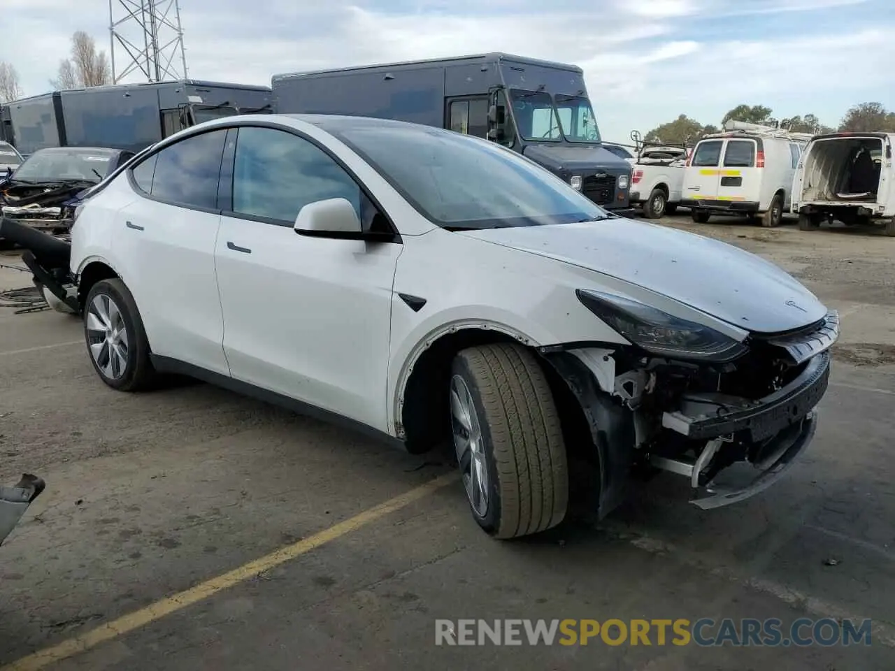 4 fotografías del automóvil dañado 7SAYGDEE5NF435702 TESLA MODEL Y 2022