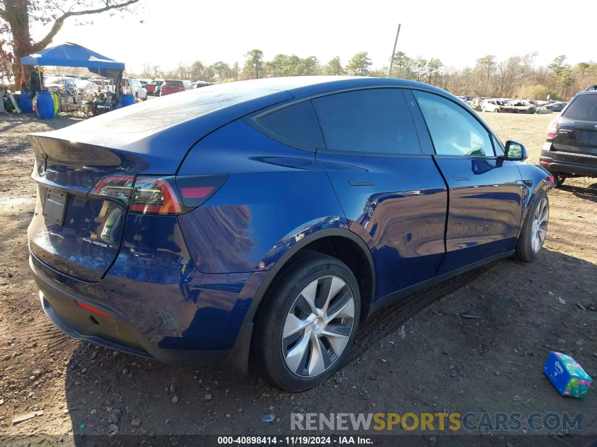 4 fotografías del automóvil dañado 7SAYGDEE5NF440642 TESLA MODEL Y 2022