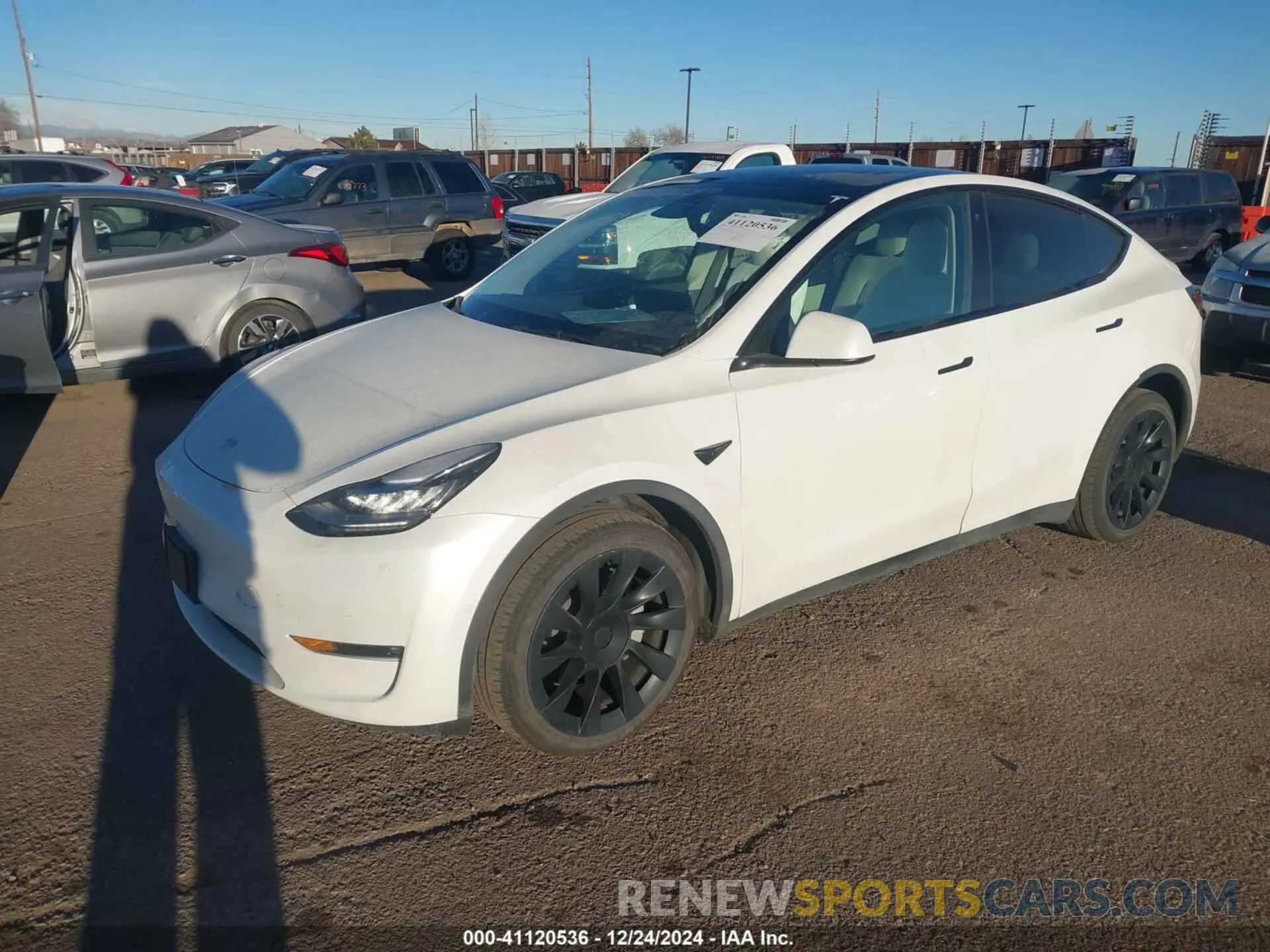 2 fotografías del automóvil dañado 7SAYGDEE5NF458073 TESLA MODEL Y 2022
