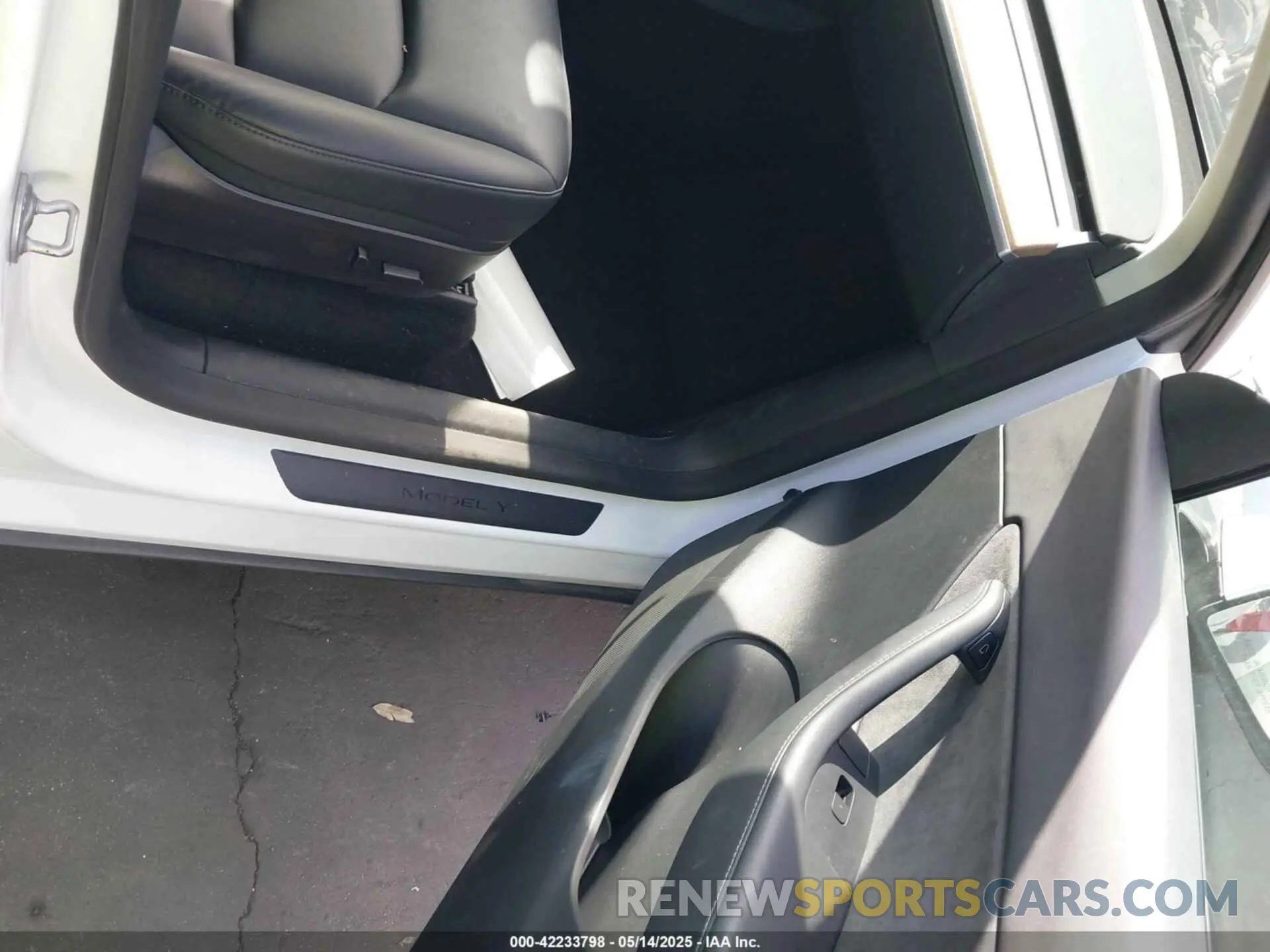 20 fotografías del automóvil dañado 7SAYGDEE5NF504369 TESLA MODEL Y 2022