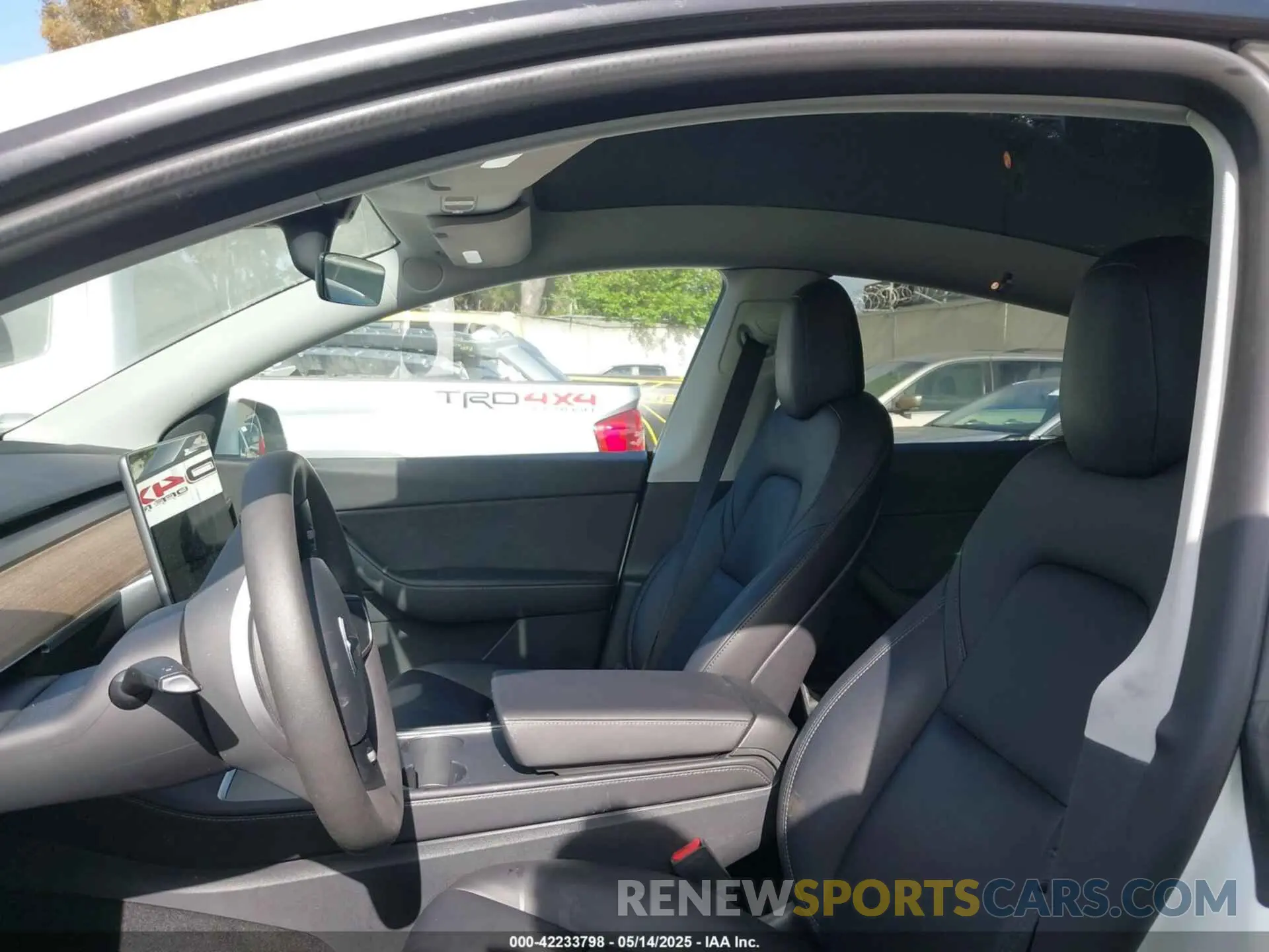 22 fotografías del automóvil dañado 7SAYGDEE5NF504369 TESLA MODEL Y 2022