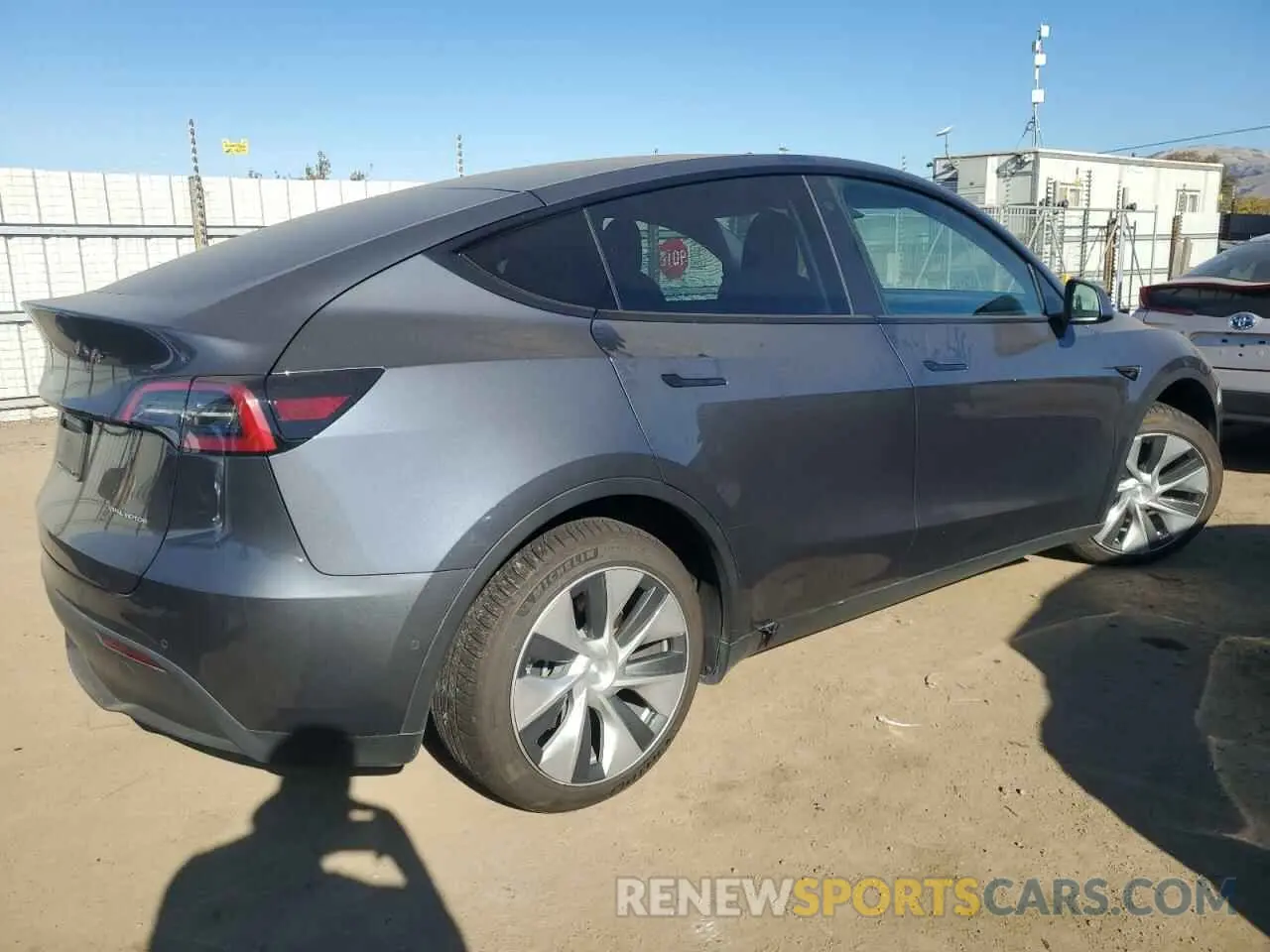 3 fotografías del automóvil dañado 7SAYGDEE5NF555144 TESLA MODEL Y 2022