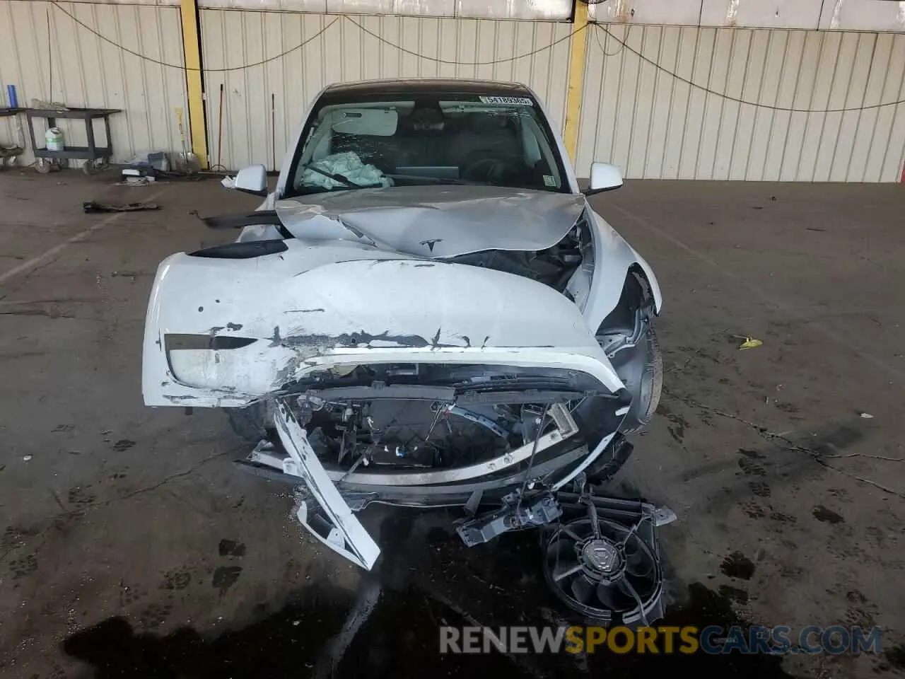 5 fotografías del automóvil dañado 7SAYGDEE6NA018764 TESLA MODEL Y 2022