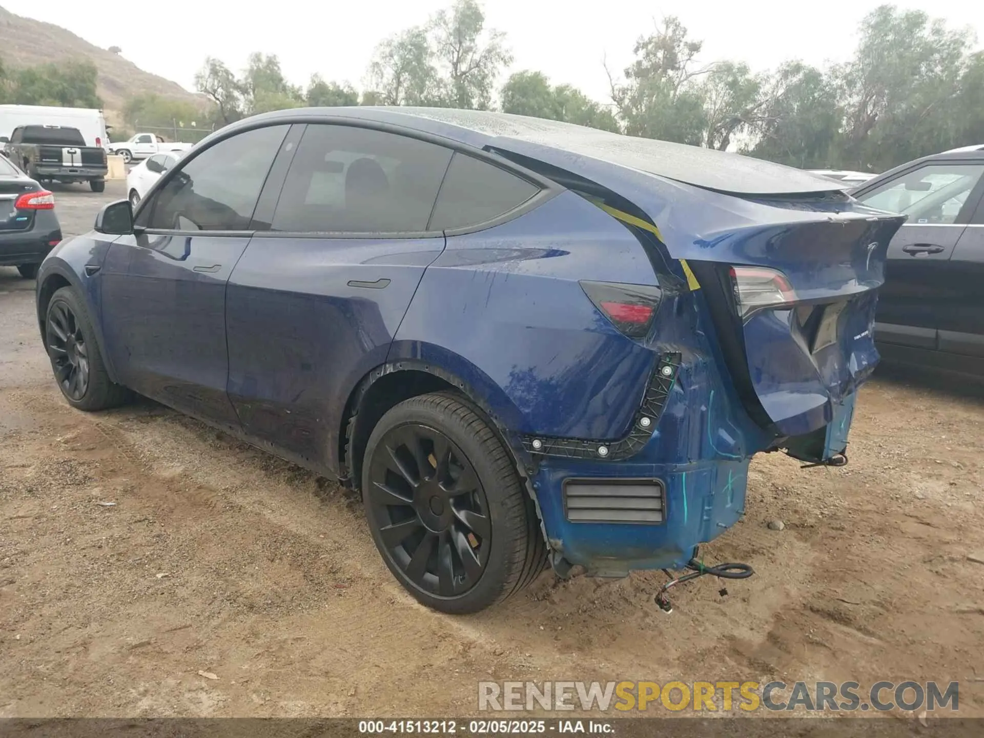 3 fotografías del automóvil dañado 7SAYGDEE6NA021115 TESLA MODEL Y 2022