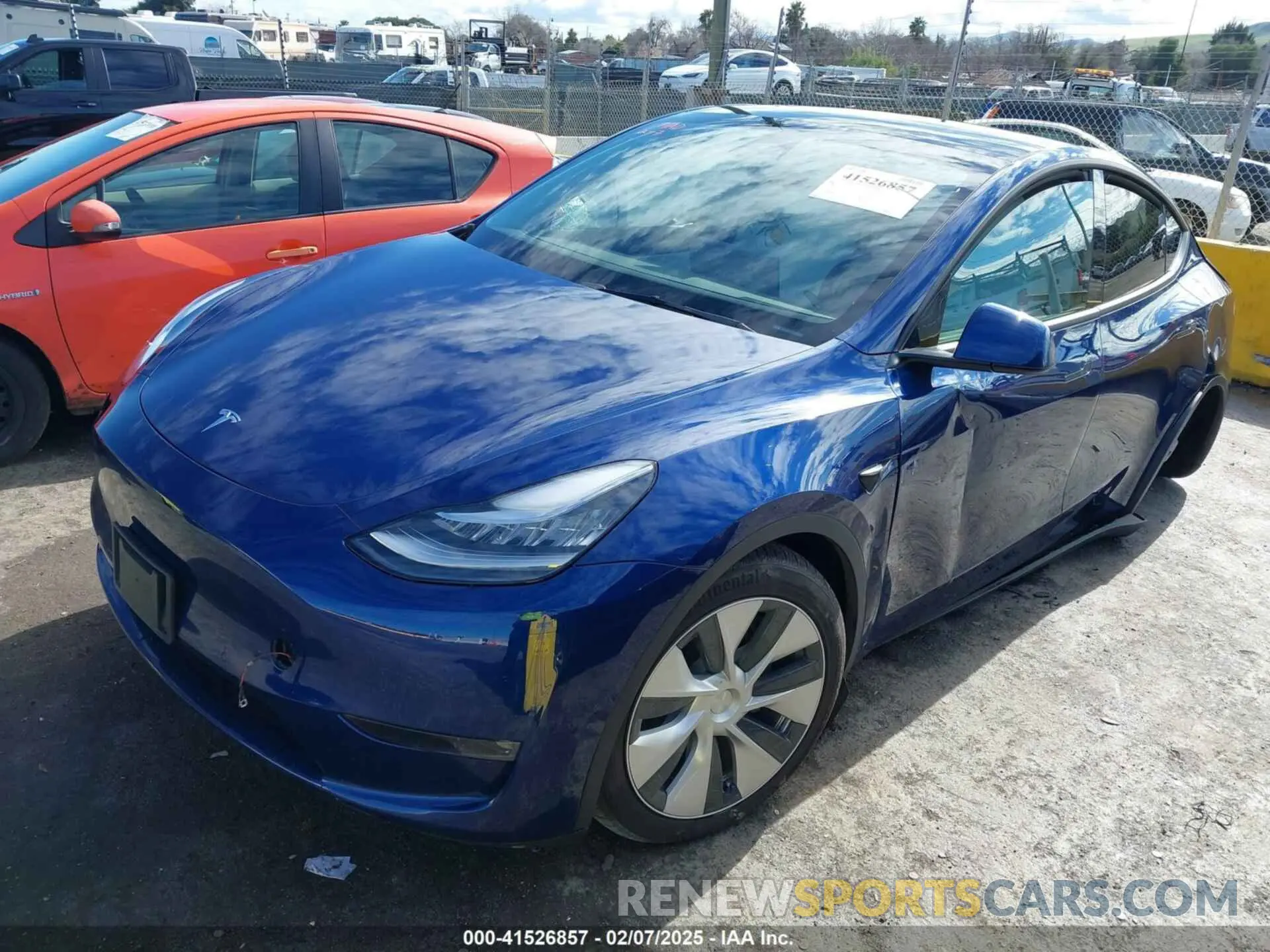 2 fotografías del automóvil dañado 7SAYGDEE6NF318372 TESLA MODEL Y 2022